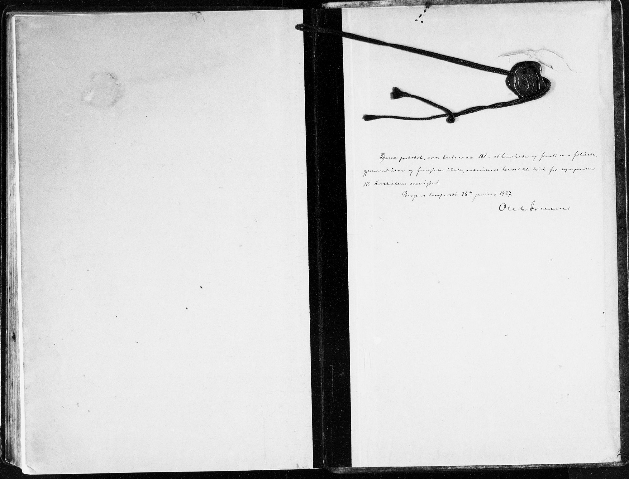 Korskirken sokneprestembete, AV/SAB-A-76101/H/Hab: Parish register (copy) no. D 5, 1926-1944