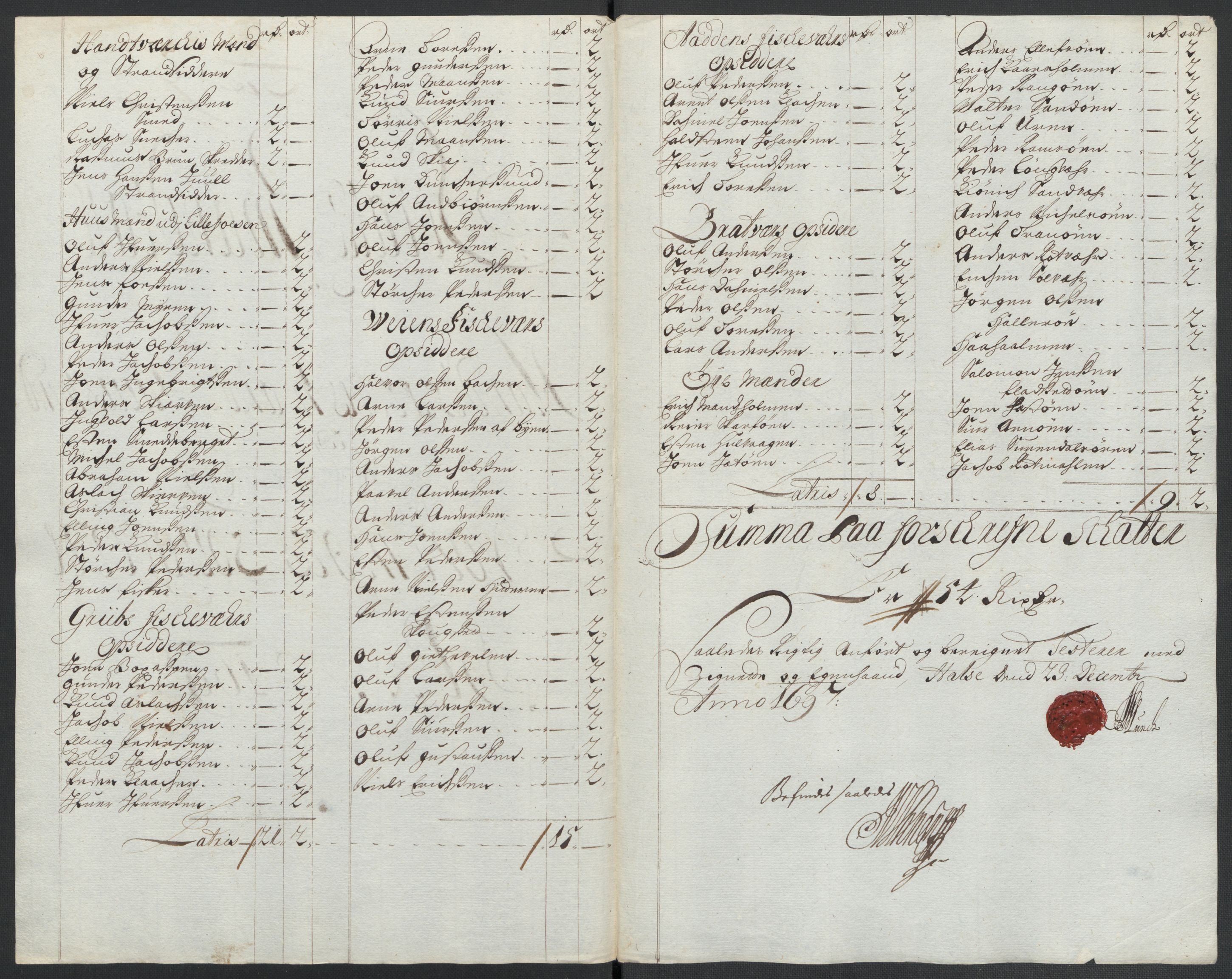 Rentekammeret inntil 1814, Reviderte regnskaper, Fogderegnskap, RA/EA-4092/R56/L3737: Fogderegnskap Nordmøre, 1697-1698, p. 93