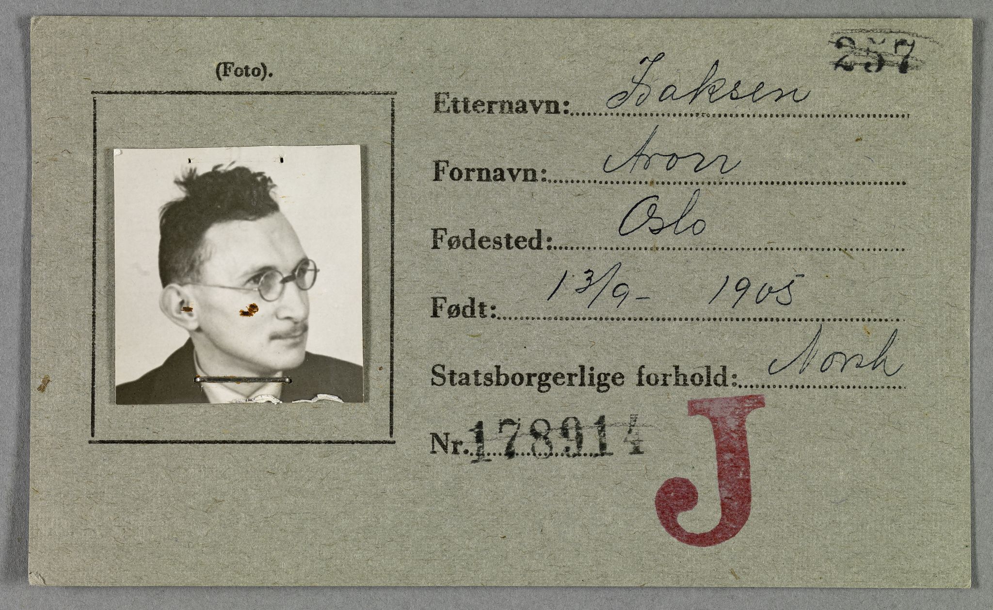 Sosialdepartementet, Våre Falne, RA/S-1708/E/Ee/L0021A: Fotografier av jøder på legitimasjonskort (1941-42), 1941-1942, p. 165