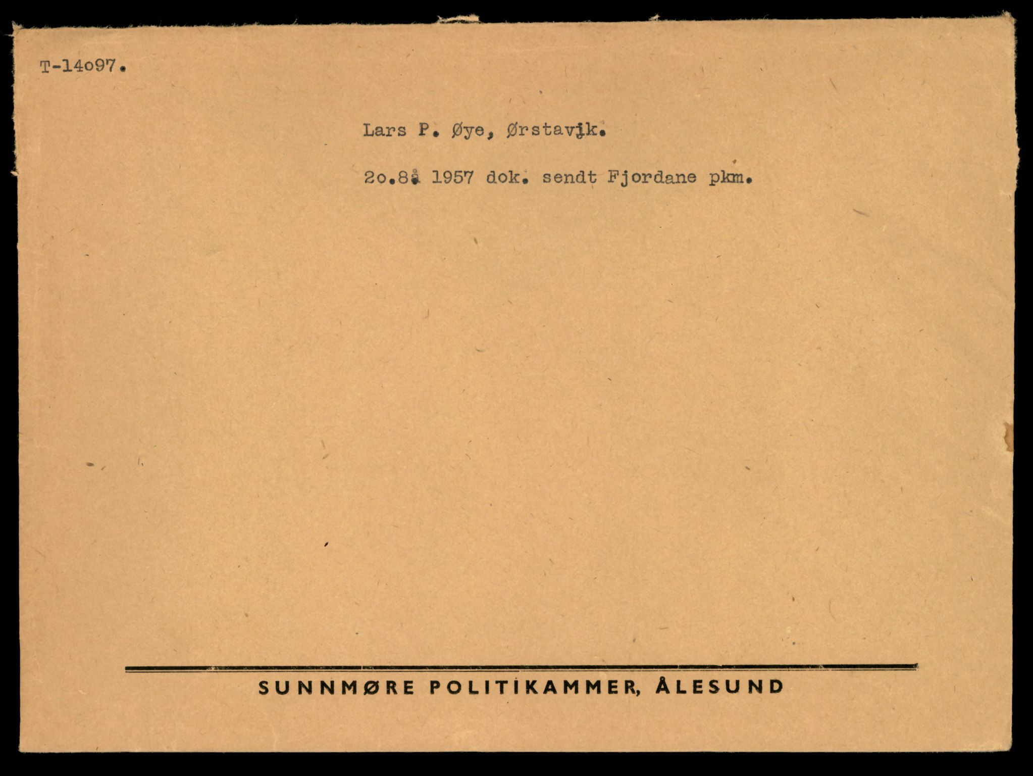 Møre og Romsdal vegkontor - Ålesund trafikkstasjon, AV/SAT-A-4099/F/Fe/L0043: Registreringskort for kjøretøy T 14080 - T 14204, 1927-1998, p. 433
