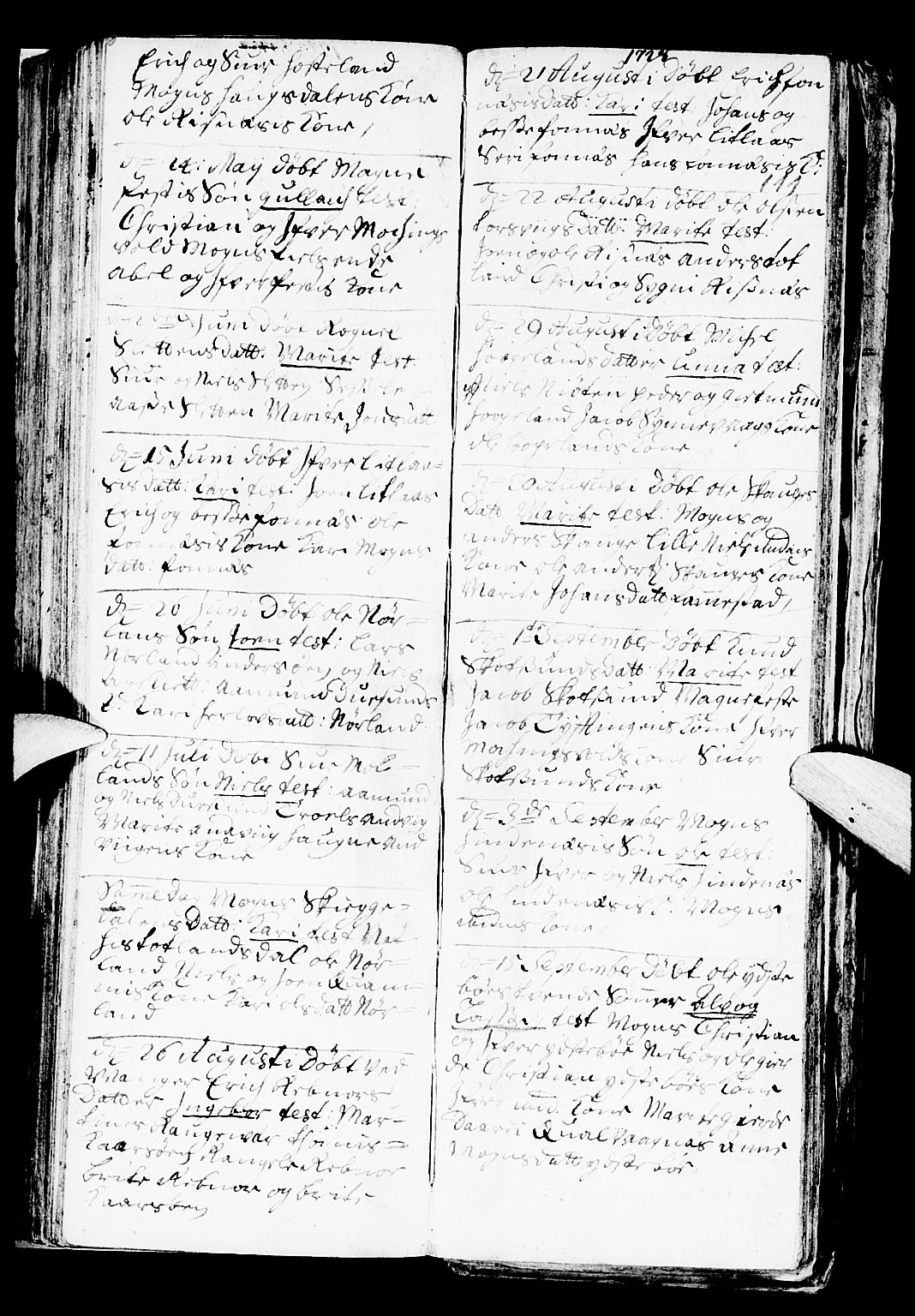 Lindås Sokneprestembete, AV/SAB-A-76701/H/Haa/Haaa/L0001: Parish register (official) no. A 1, 1699-1746, p. 111