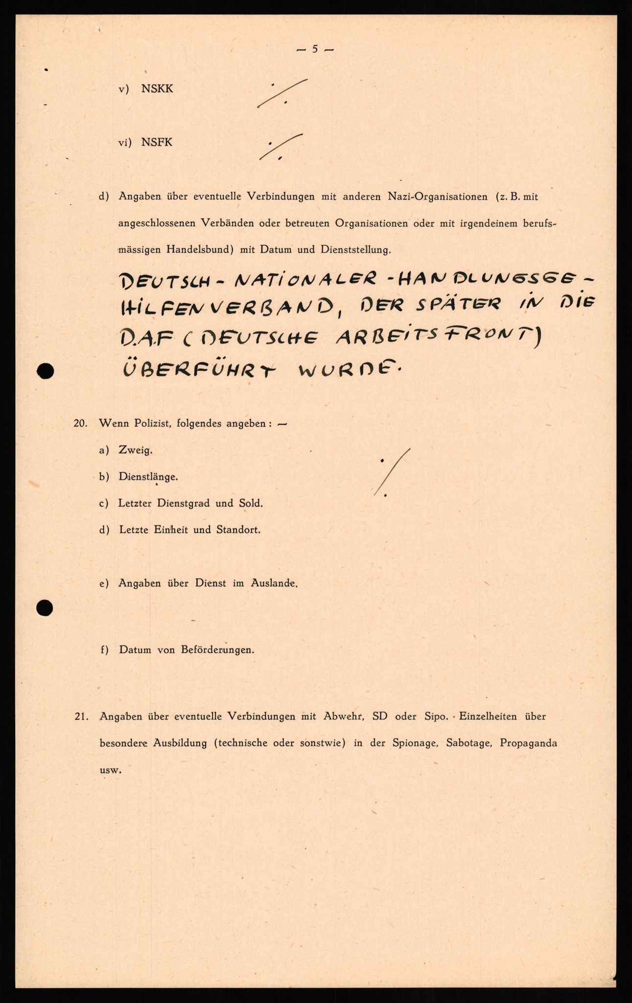 Forsvaret, Forsvarets overkommando II, AV/RA-RAFA-3915/D/Db/L0024: CI Questionaires. Tyske okkupasjonsstyrker i Norge. Tyskere., 1945-1946, p. 458