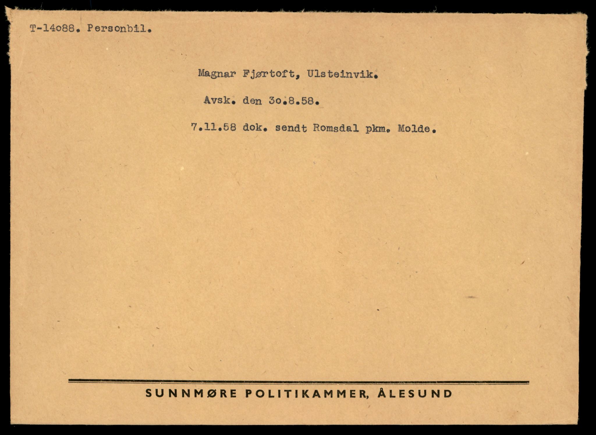Møre og Romsdal vegkontor - Ålesund trafikkstasjon, AV/SAT-A-4099/F/Fe/L0043: Registreringskort for kjøretøy T 14080 - T 14204, 1927-1998, p. 203