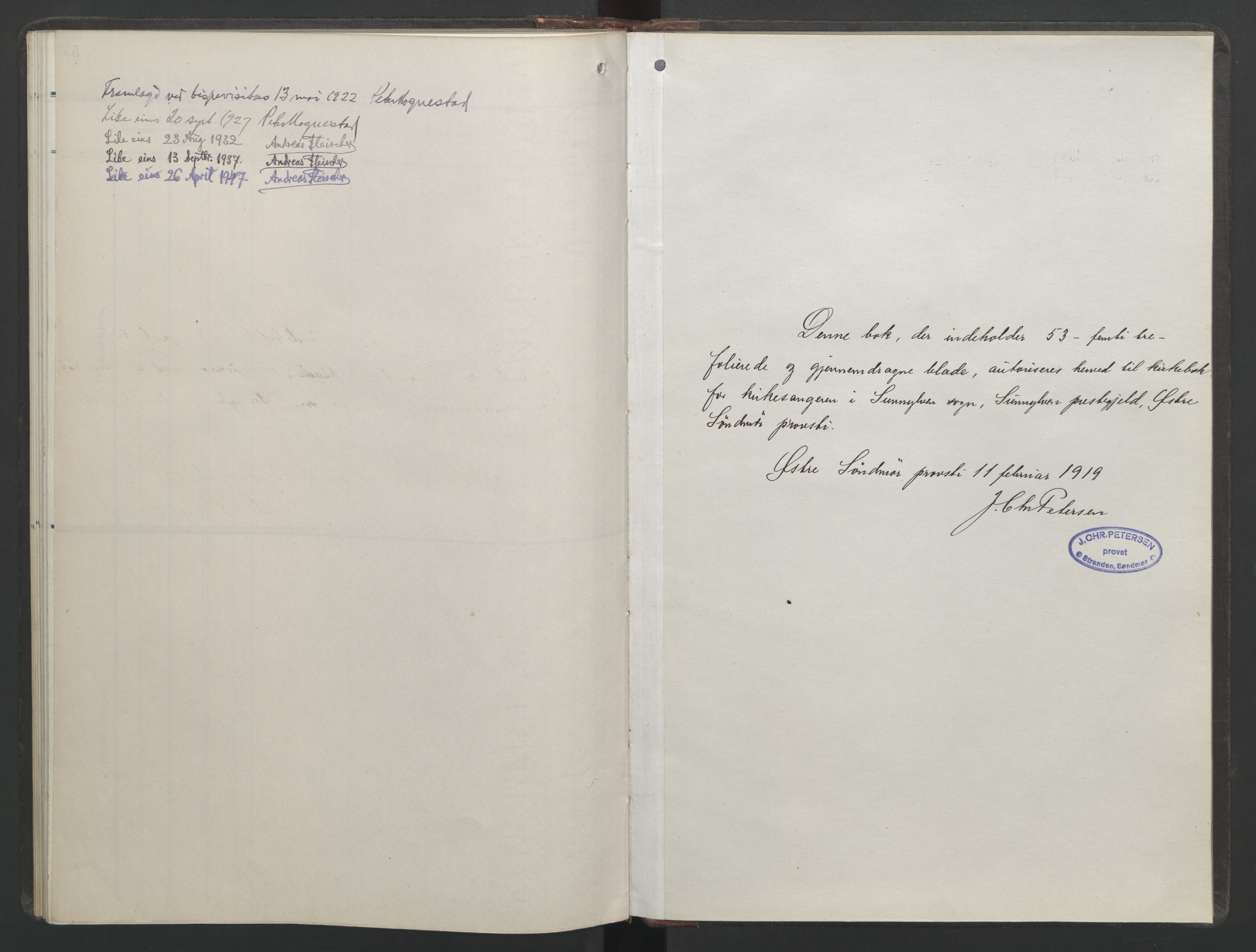 Ministerialprotokoller, klokkerbøker og fødselsregistre - Møre og Romsdal, SAT/A-1454/517/L0233: Parish register (copy) no. 517C06, 1919-1945