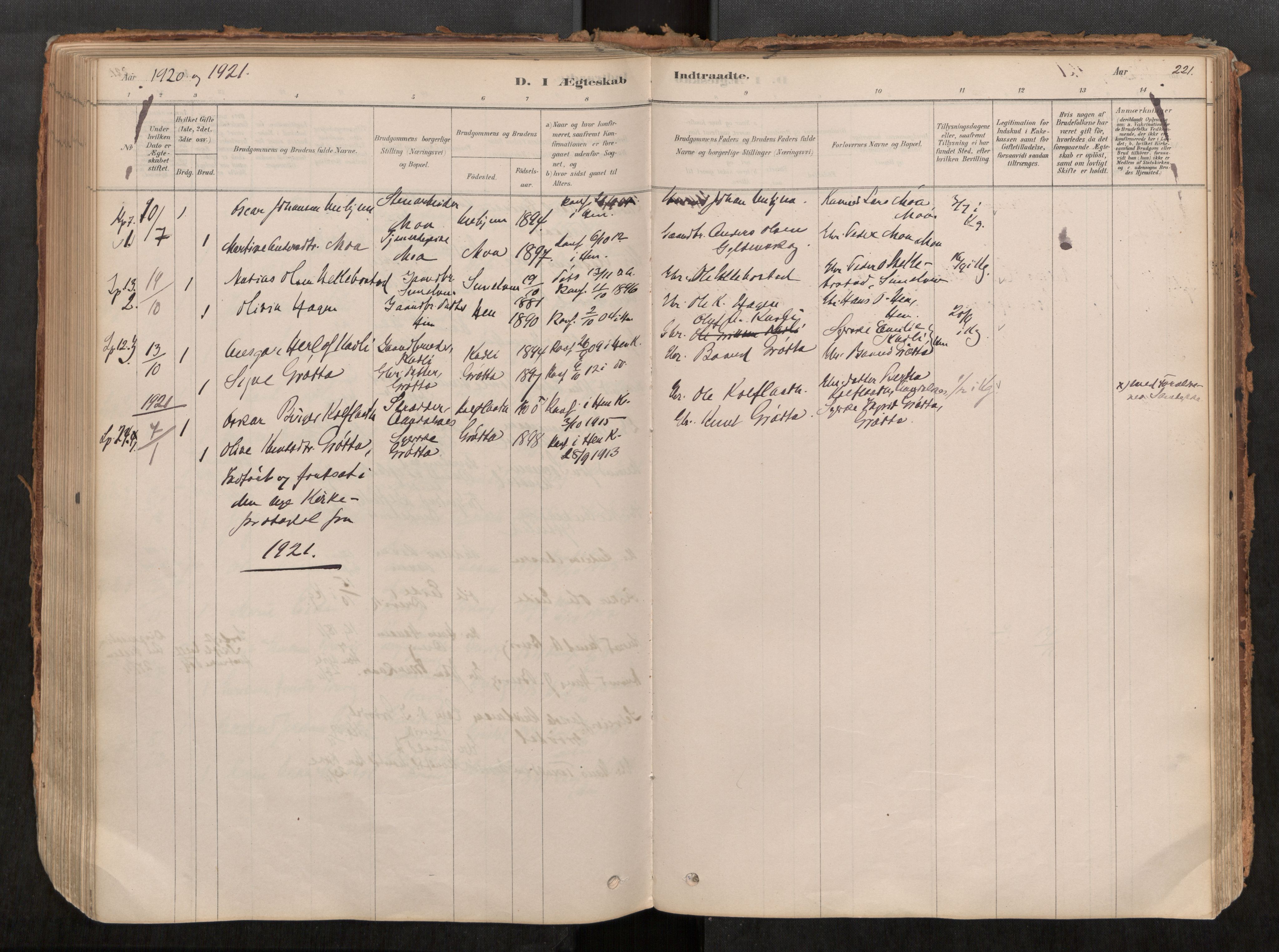 Ministerialprotokoller, klokkerbøker og fødselsregistre - Møre og Romsdal, AV/SAT-A-1454/545/L0594: Parish register (official) no. 545A03, 1878-1920, p. 221