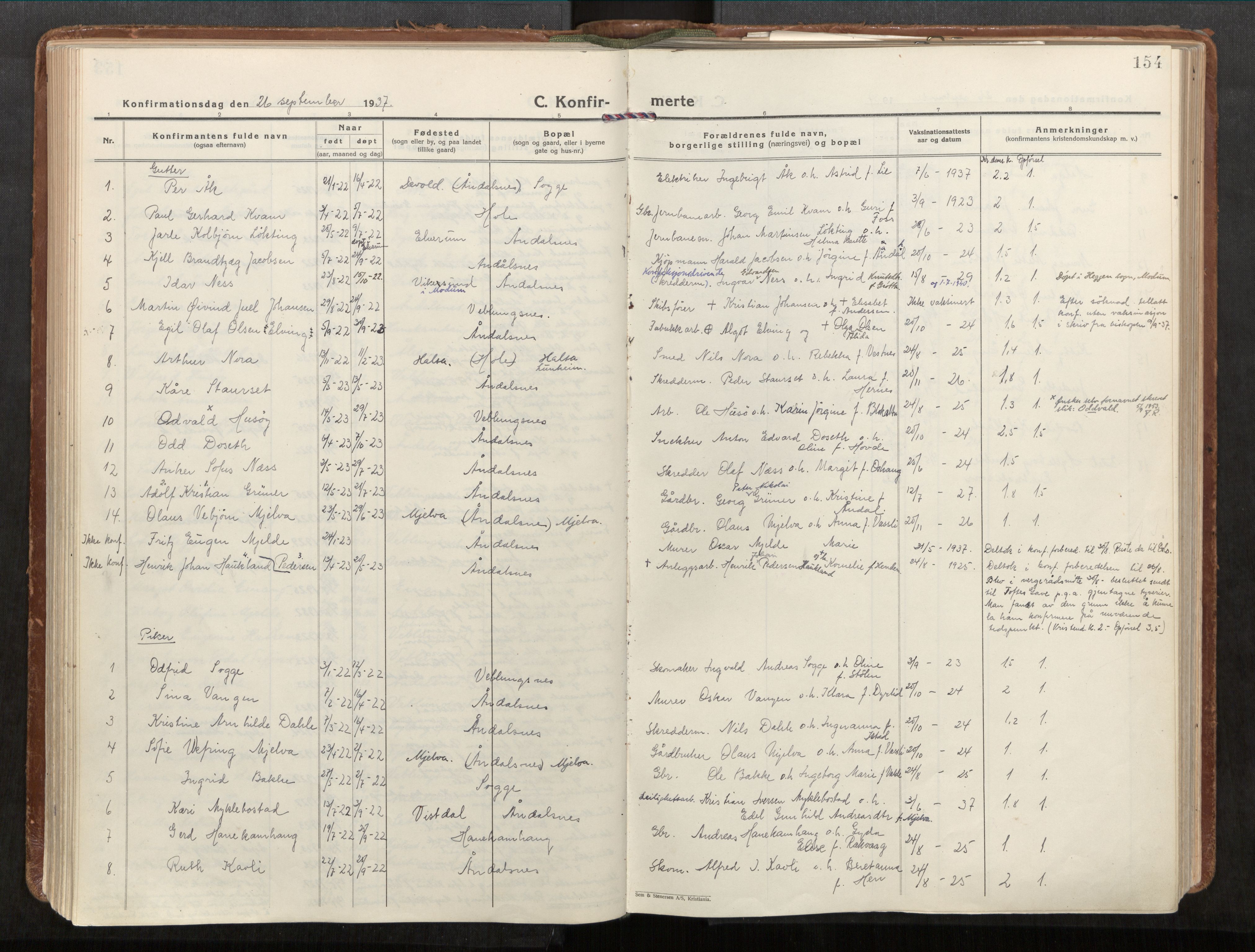 Ministerialprotokoller, klokkerbøker og fødselsregistre - Møre og Romsdal, AV/SAT-A-1454/544/L0587: Parish register (official) no. 544A11, 1924-1954, p. 154