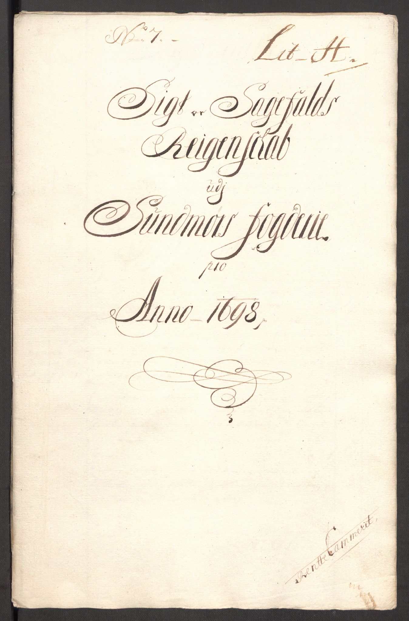 Rentekammeret inntil 1814, Reviderte regnskaper, Fogderegnskap, RA/EA-4092/R54/L3556: Fogderegnskap Sunnmøre, 1696-1698, p. 374