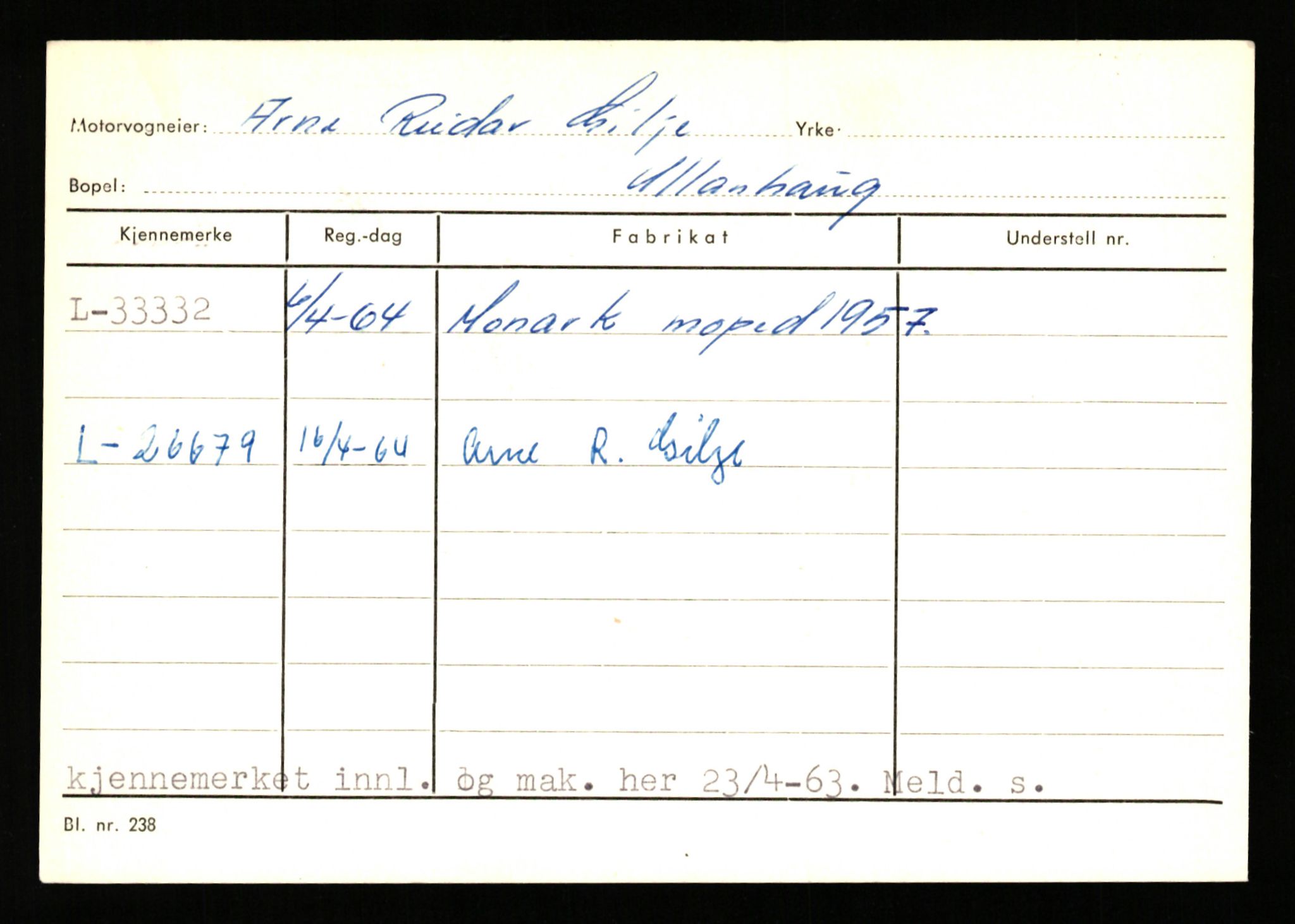 Stavanger trafikkstasjon, AV/SAST-A-101942/0/G/L0005: Registreringsnummer: 23000 - 34245, 1930-1971, p. 3194