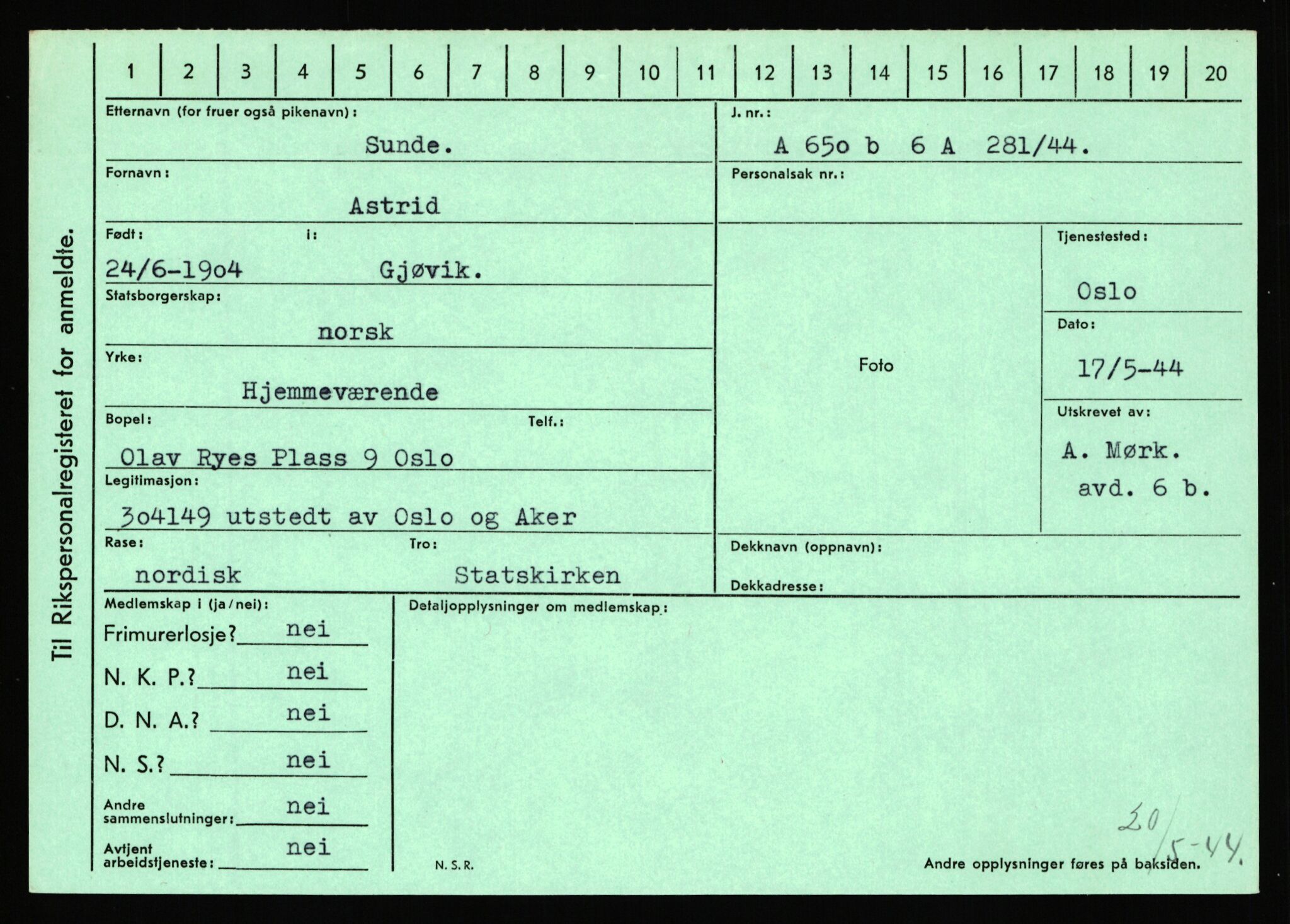 Statspolitiet - Hovedkontoret / Osloavdelingen, AV/RA-S-1329/C/Ca/L0014: Seterlien - Svartås, 1943-1945, p. 4802