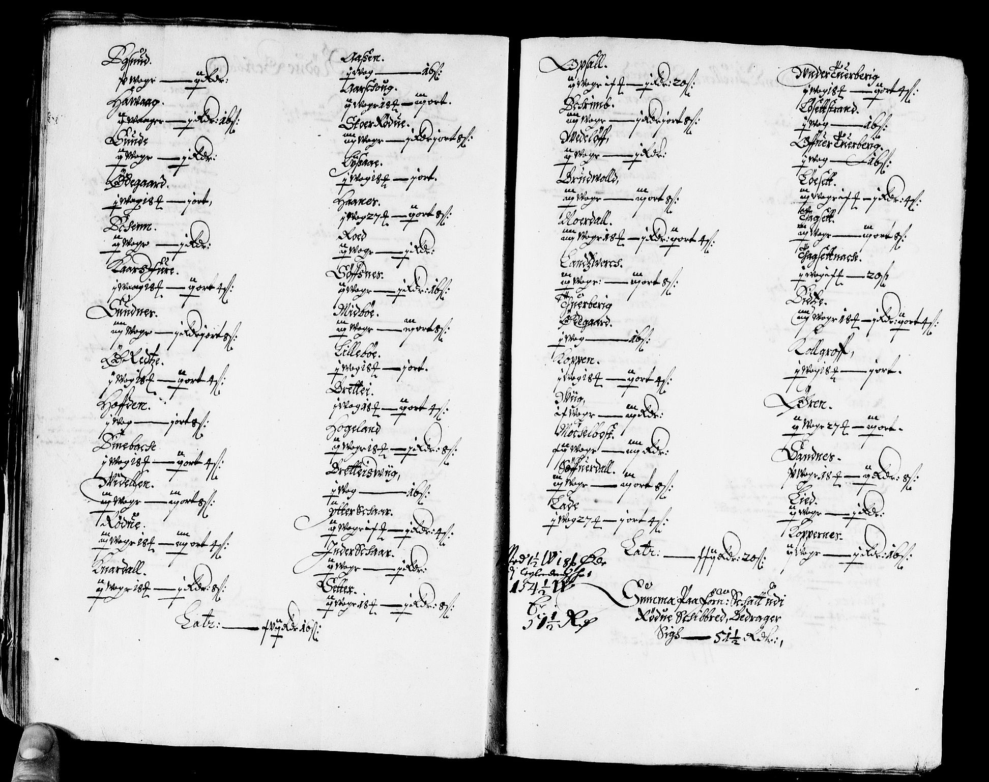 Rentekammeret inntil 1814, Reviderte regnskaper, Stiftamtstueregnskaper, Bergen stiftamt, AV/RA-EA-6043/R/Rc/L0028: Bergen stiftamt, 1668