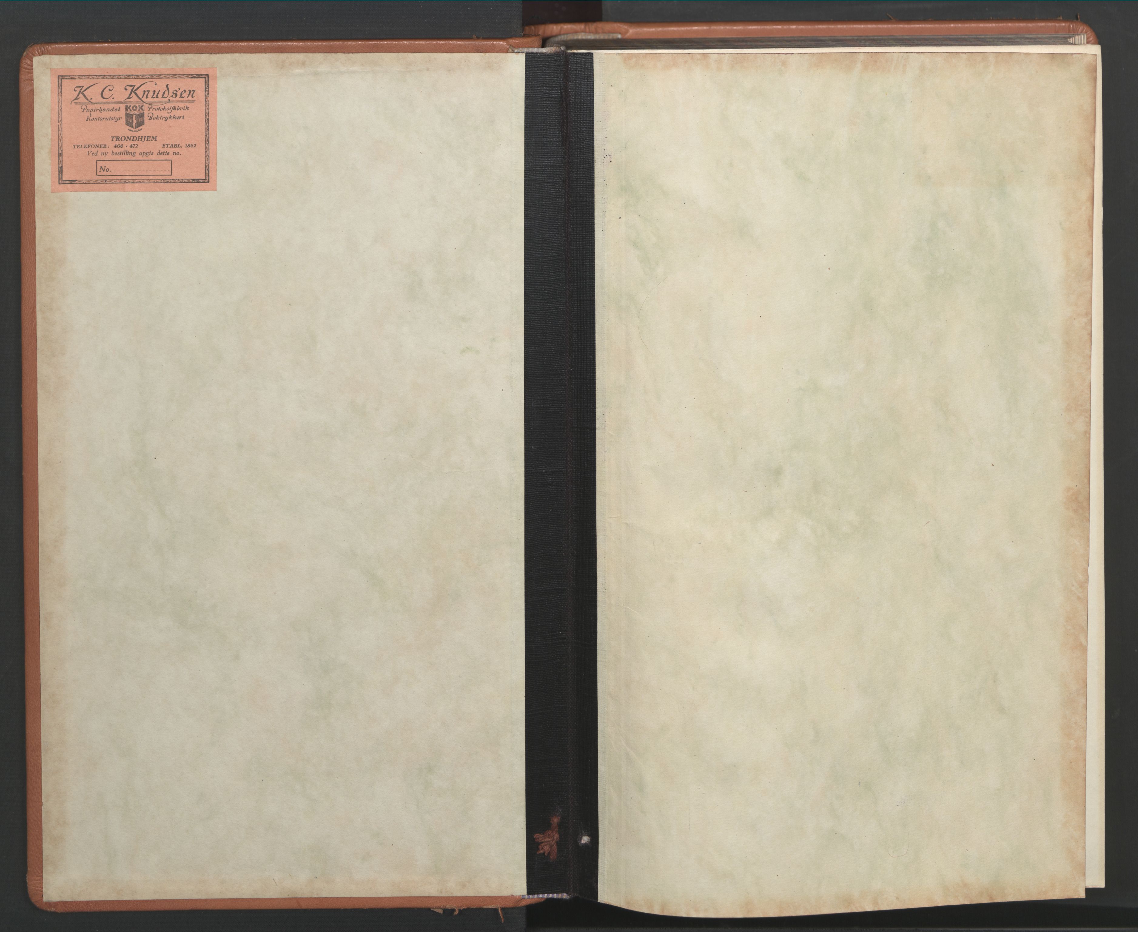 Ministerialprotokoller, klokkerbøker og fødselsregistre - Sør-Trøndelag, AV/SAT-A-1456/601/L0102: Parish register (copy) no. 601C20, 1942-1946