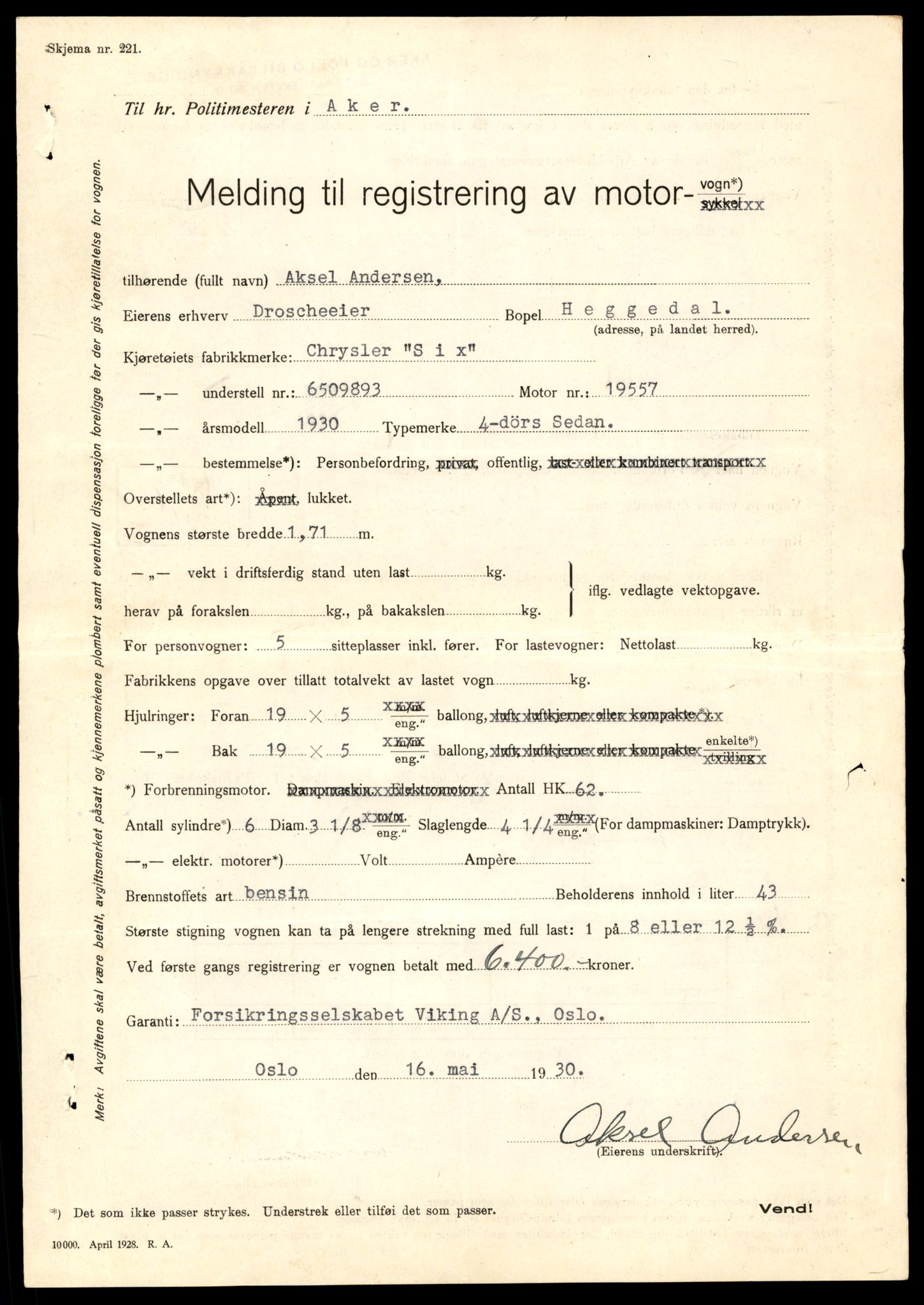 Møre og Romsdal vegkontor - Ålesund trafikkstasjon, AV/SAT-A-4099/F/Fe/L0022: Registreringskort for kjøretøy T 10584 - T 10694, 1927-1998, p. 2209
