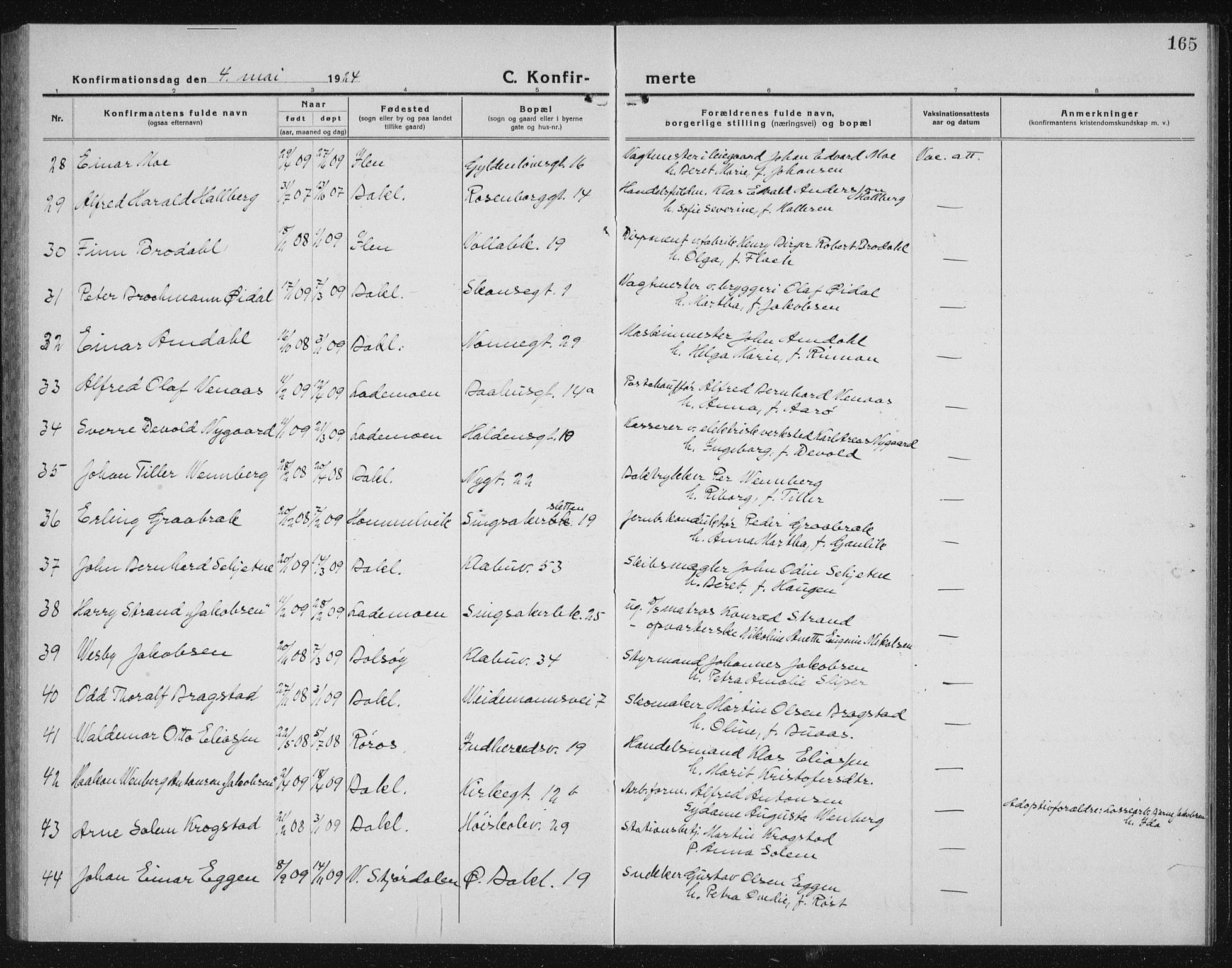 Ministerialprotokoller, klokkerbøker og fødselsregistre - Sør-Trøndelag, AV/SAT-A-1456/604/L0227: Parish register (copy) no. 604C10, 1923-1942, p. 165