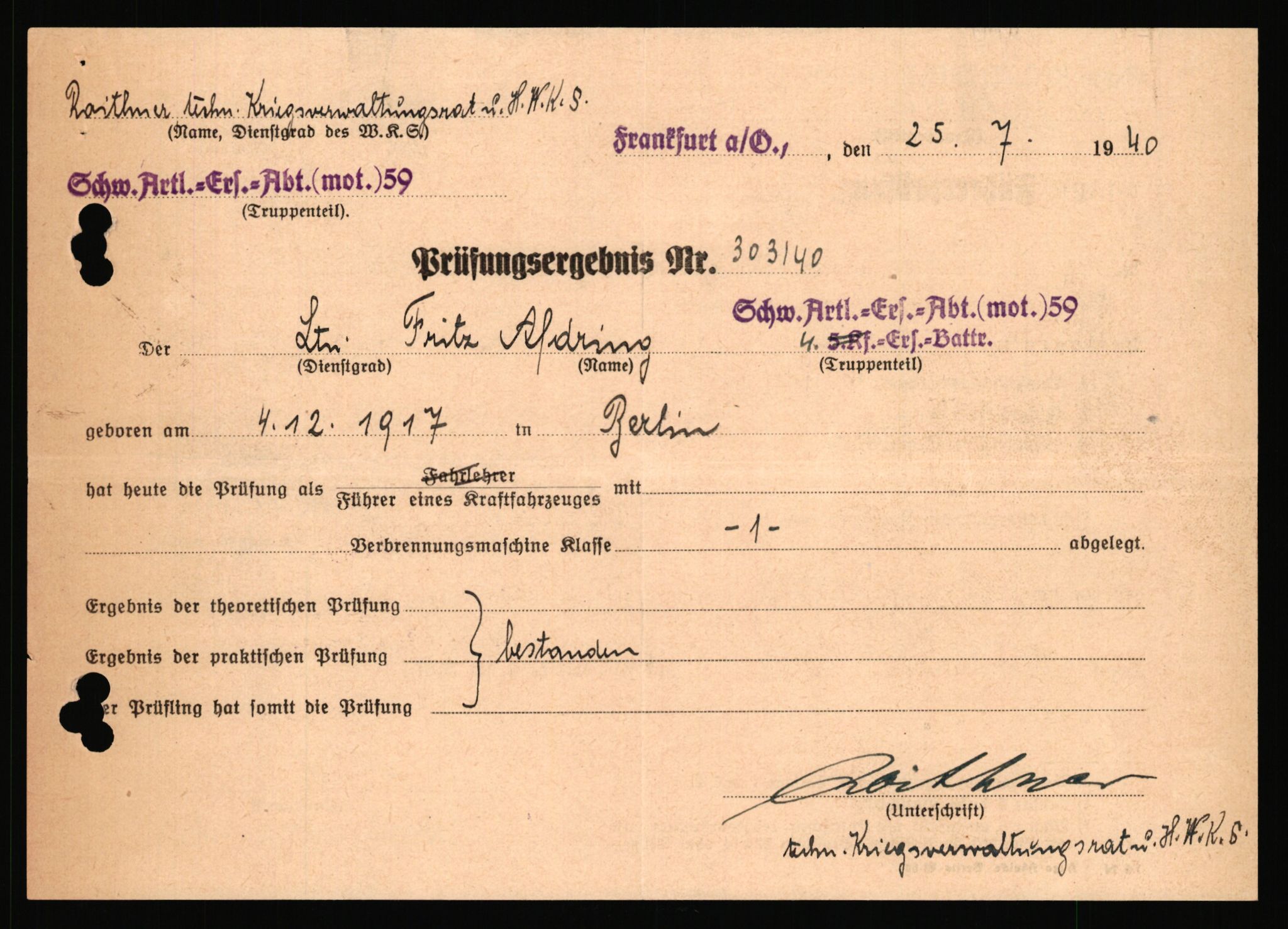 Forsvarets Overkommando. 2 kontor. Arkiv 11.4. Spredte tyske arkivsaker, AV/RA-RAFA-7031/D/Dar/Dara/L0018: Personalbøker, 1940-1945, p. 42