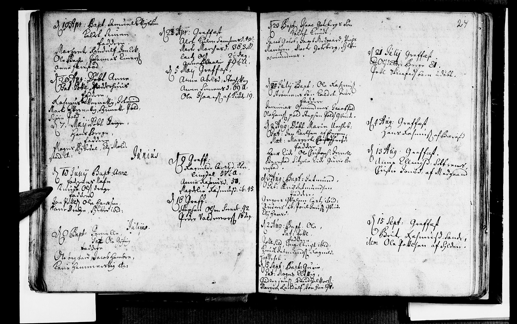 Selje sokneprestembete, AV/SAB-A-99938/H/Ha/Haa/Haaa: Parish register (official) no. A 2, 1704-1715, p. 24