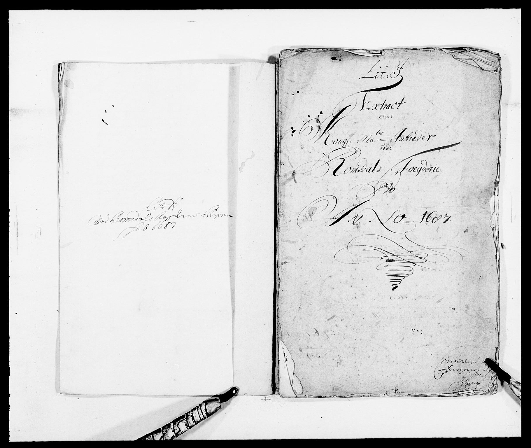 Rentekammeret inntil 1814, Reviderte regnskaper, Fogderegnskap, RA/EA-4092/R55/L3648: Fogderegnskap Romsdal, 1687-1689, p. 110