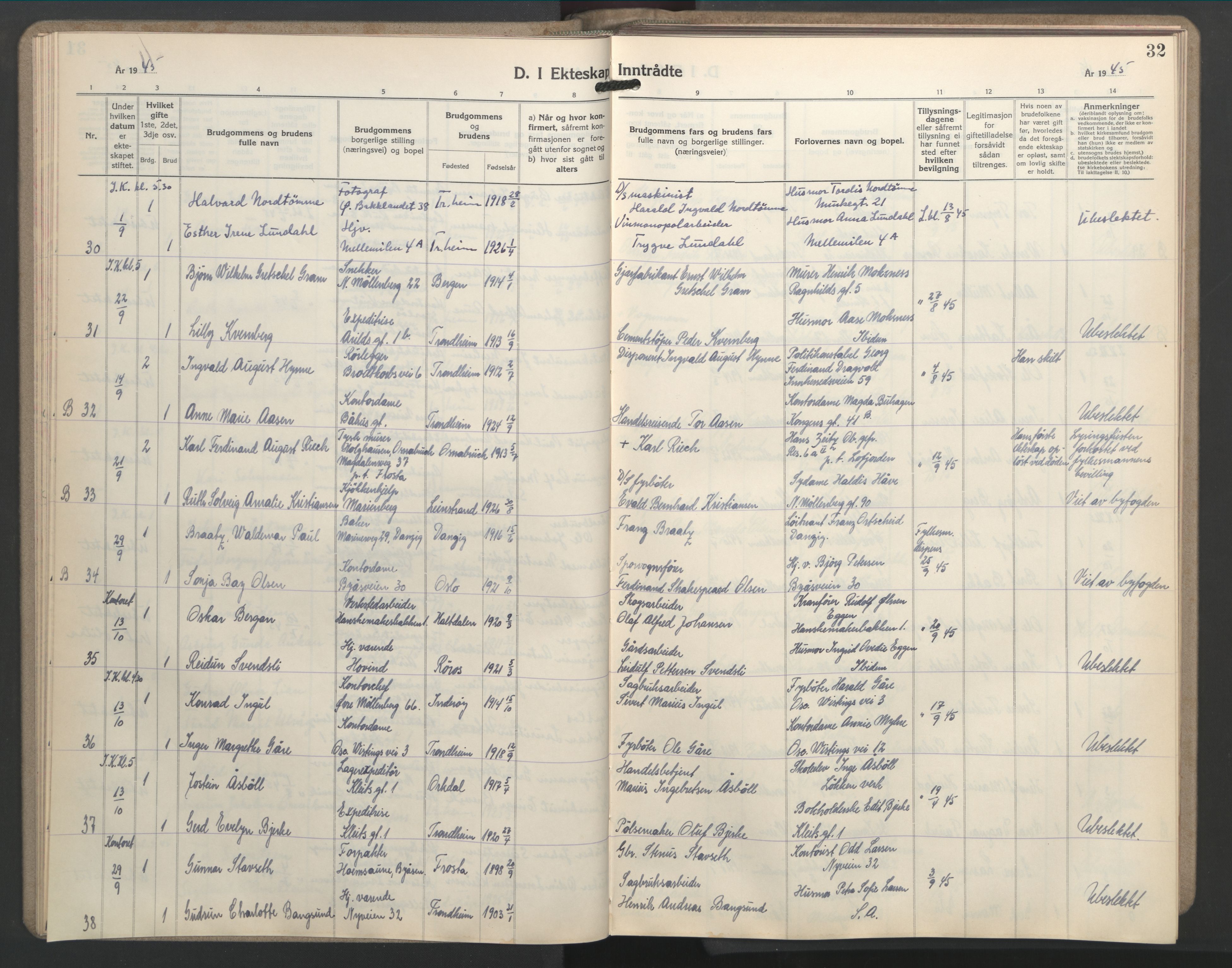 Ministerialprotokoller, klokkerbøker og fødselsregistre - Sør-Trøndelag, AV/SAT-A-1456/603/L0177: Parish register (copy) no. 603C05, 1941-1952, p. 32