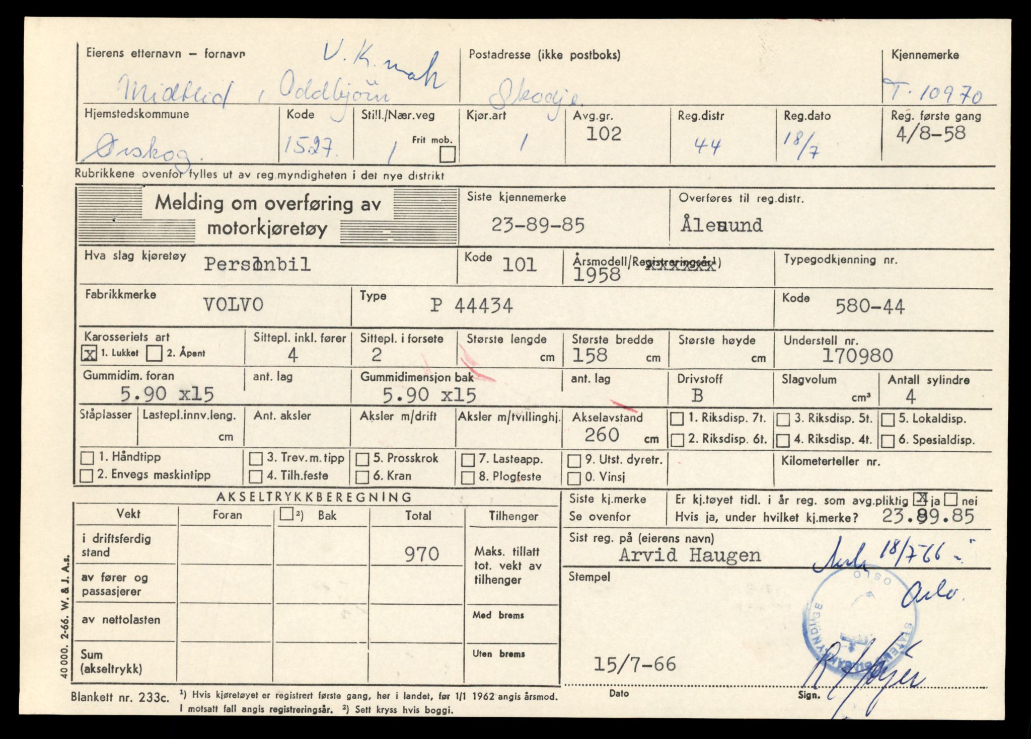 Møre og Romsdal vegkontor - Ålesund trafikkstasjon, AV/SAT-A-4099/F/Fe/L0025: Registreringskort for kjøretøy T 10931 - T 11045, 1927-1998, p. 1131