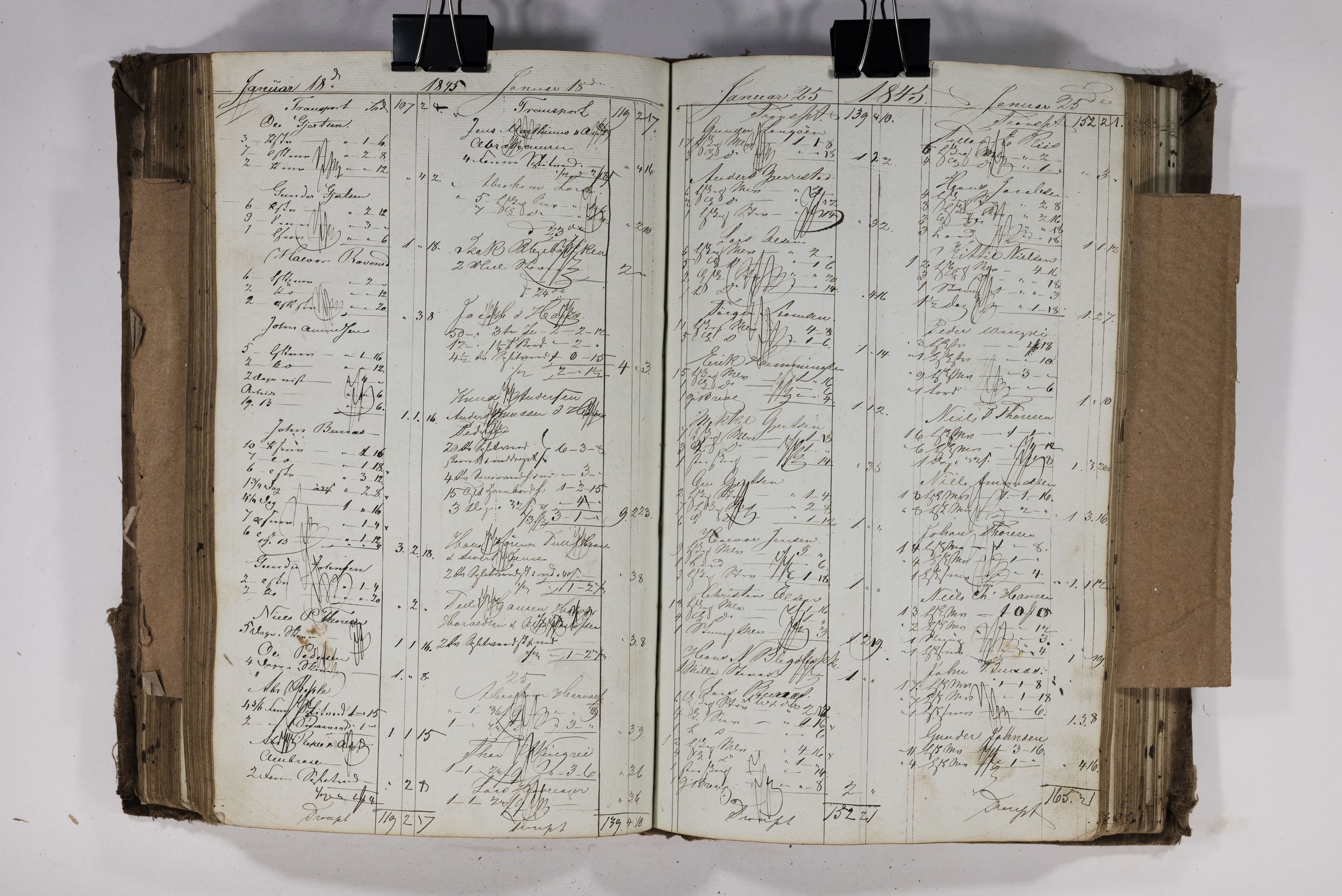 Blehr/ Kjellestad, TEMU/TGM-A-1212/R/Ra/L0003: Hugste bog, 1842-1846, p. 187