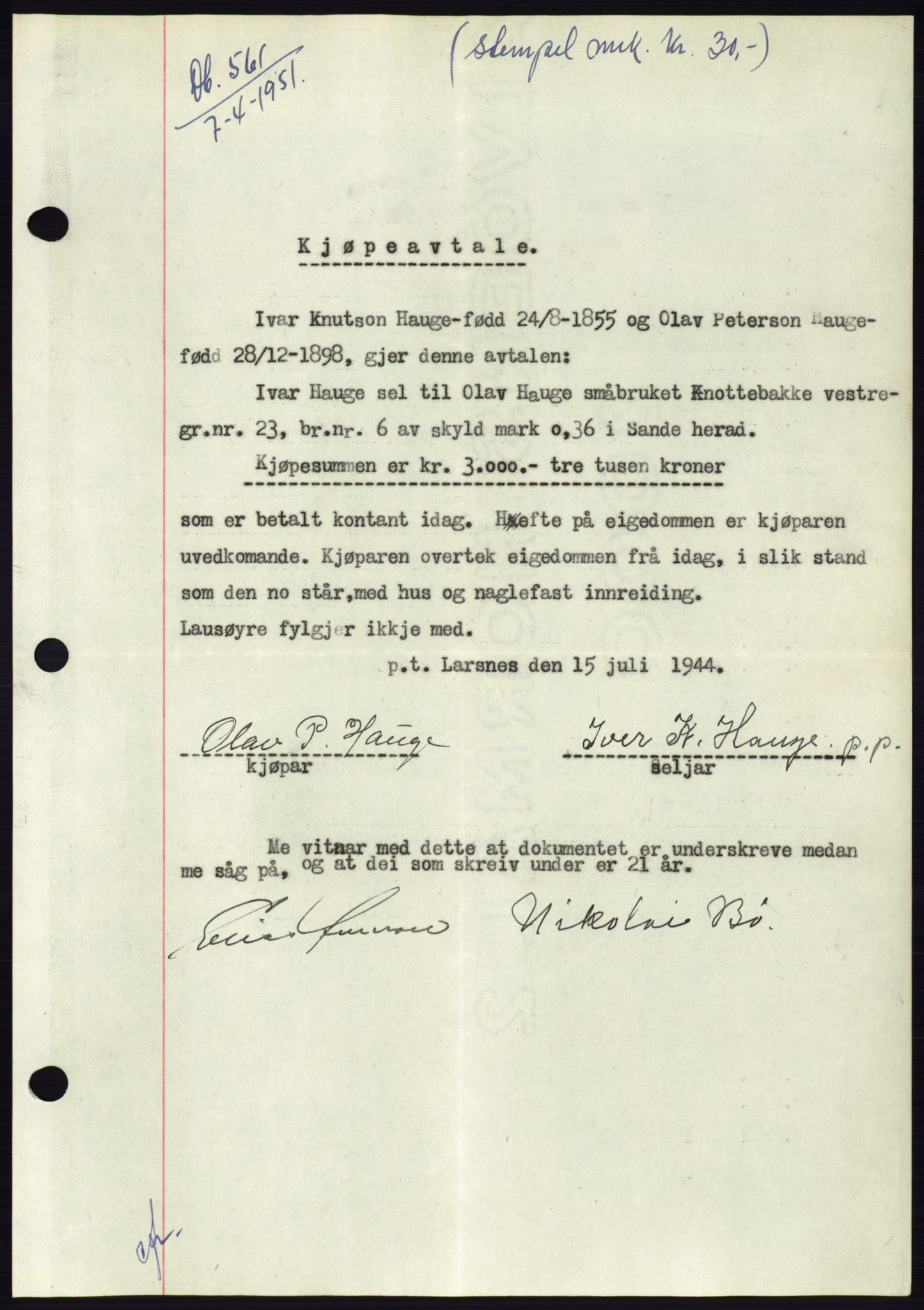 Søre Sunnmøre sorenskriveri, AV/SAT-A-4122/1/2/2C/L0089: Mortgage book no. 15A, 1951-1951, Diary no: : 561/1951