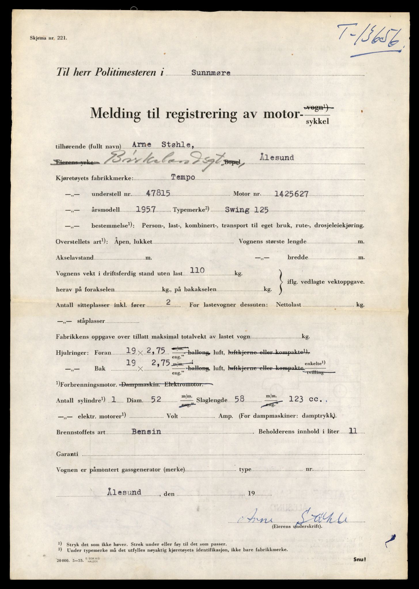 Møre og Romsdal vegkontor - Ålesund trafikkstasjon, AV/SAT-A-4099/F/Fe/L0040: Registreringskort for kjøretøy T 13531 - T 13709, 1927-1998, p. 2159