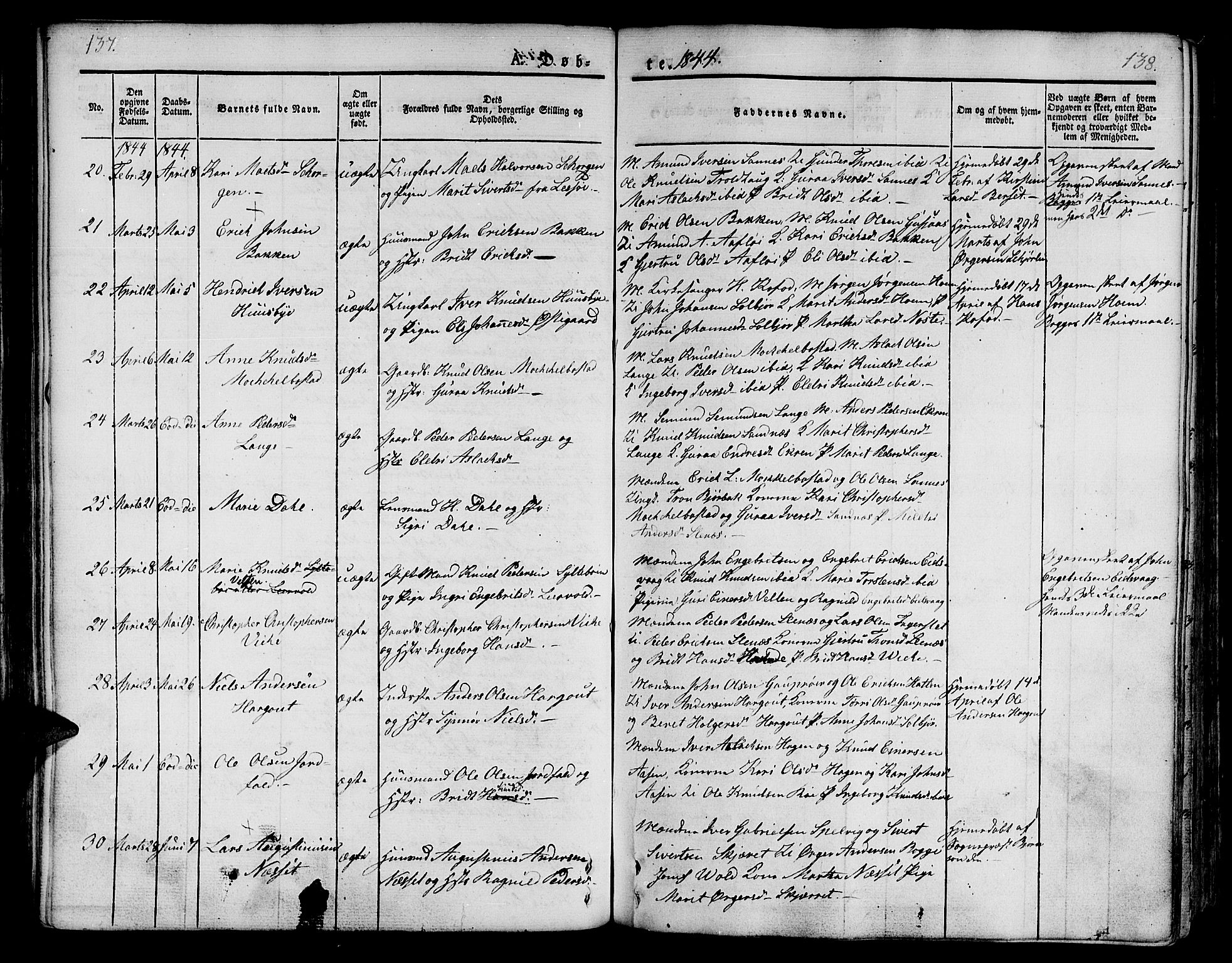 Ministerialprotokoller, klokkerbøker og fødselsregistre - Møre og Romsdal, AV/SAT-A-1454/551/L0624: Parish register (official) no. 551A04, 1831-1845, p. 137-138