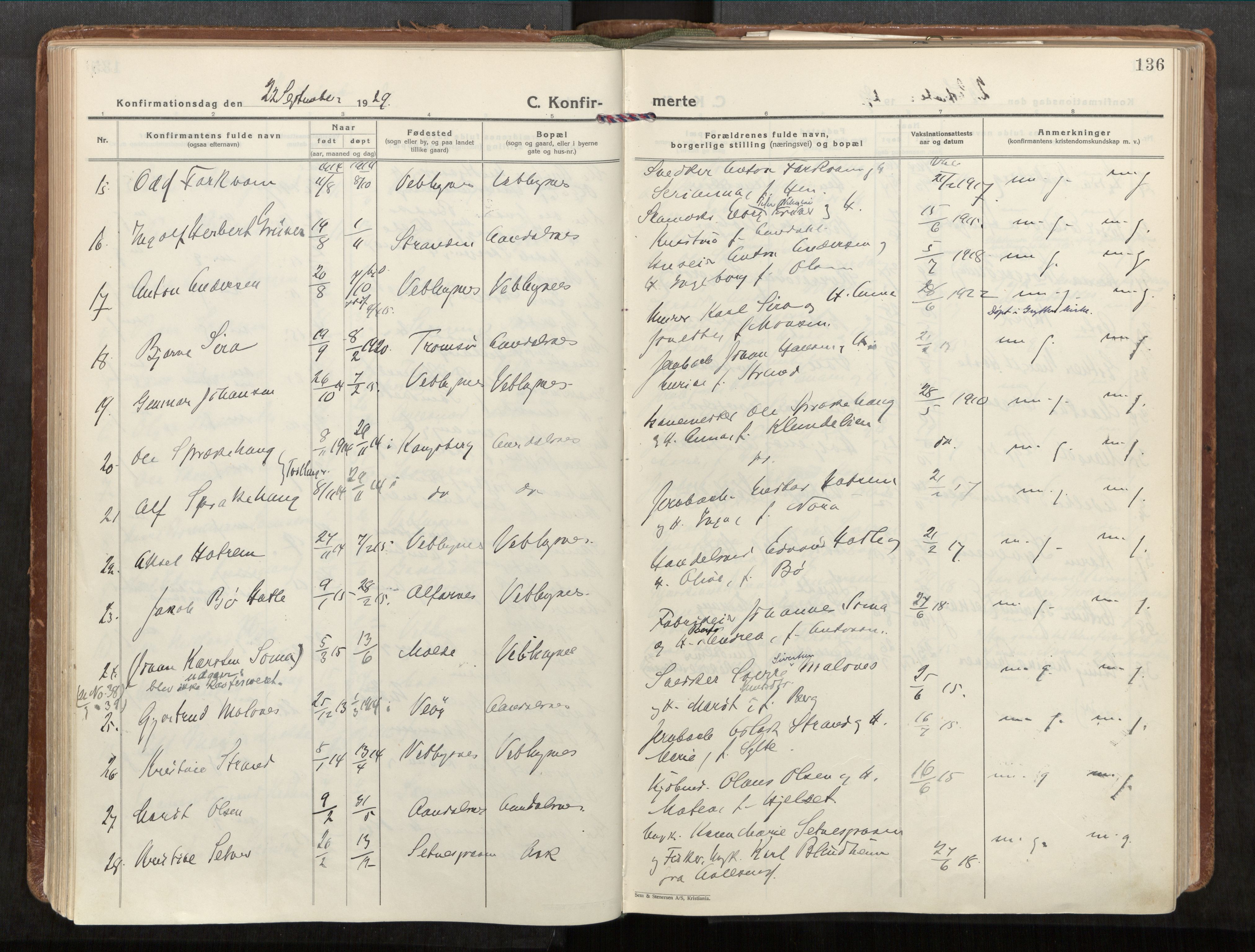 Ministerialprotokoller, klokkerbøker og fødselsregistre - Møre og Romsdal, AV/SAT-A-1454/544/L0587: Parish register (official) no. 544A11, 1924-1954, p. 136