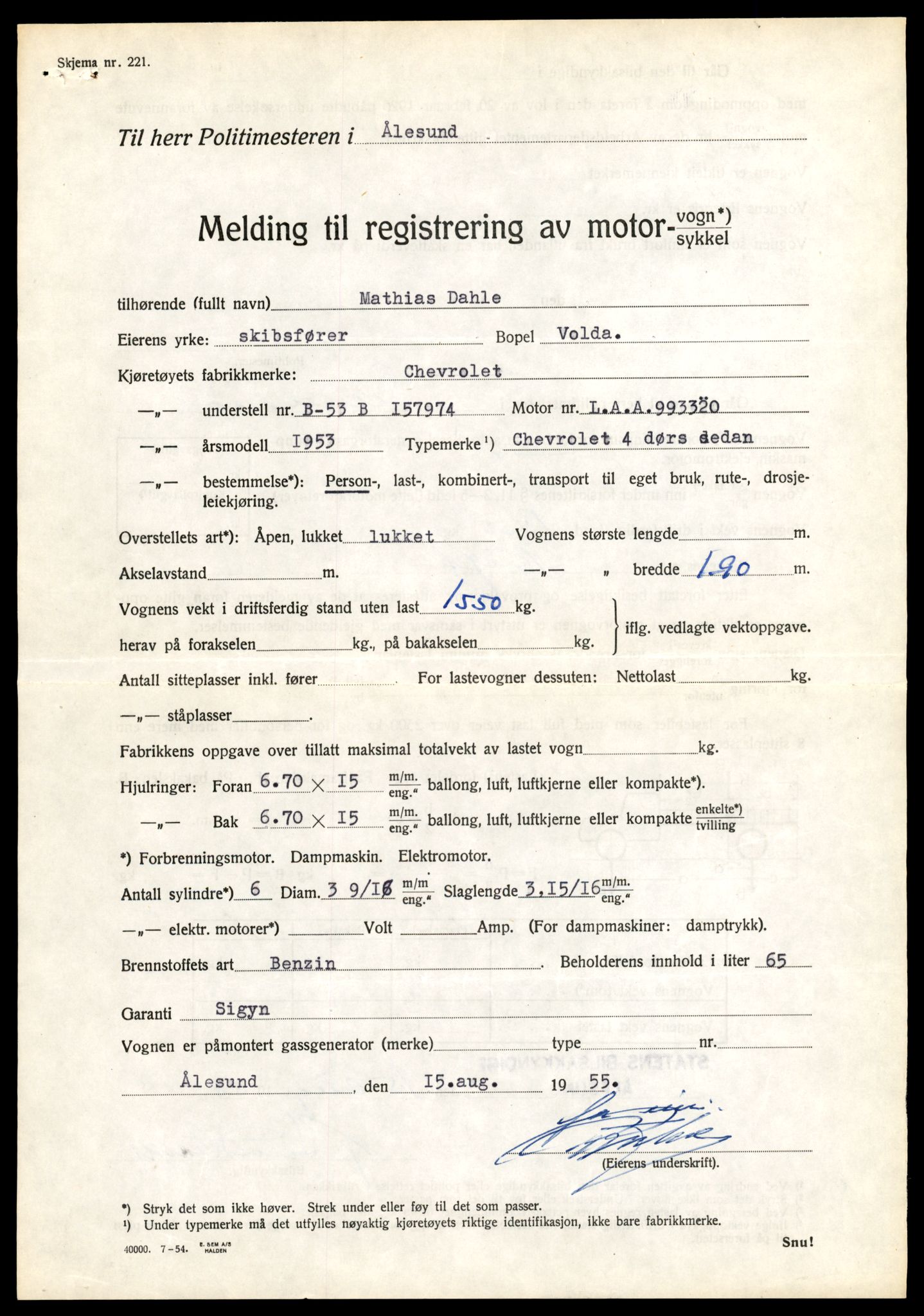 Møre og Romsdal vegkontor - Ålesund trafikkstasjon, AV/SAT-A-4099/F/Fe/L0049: Registreringskort for kjøretøy T 14864 - T 18613, 1927-1998, p. 547
