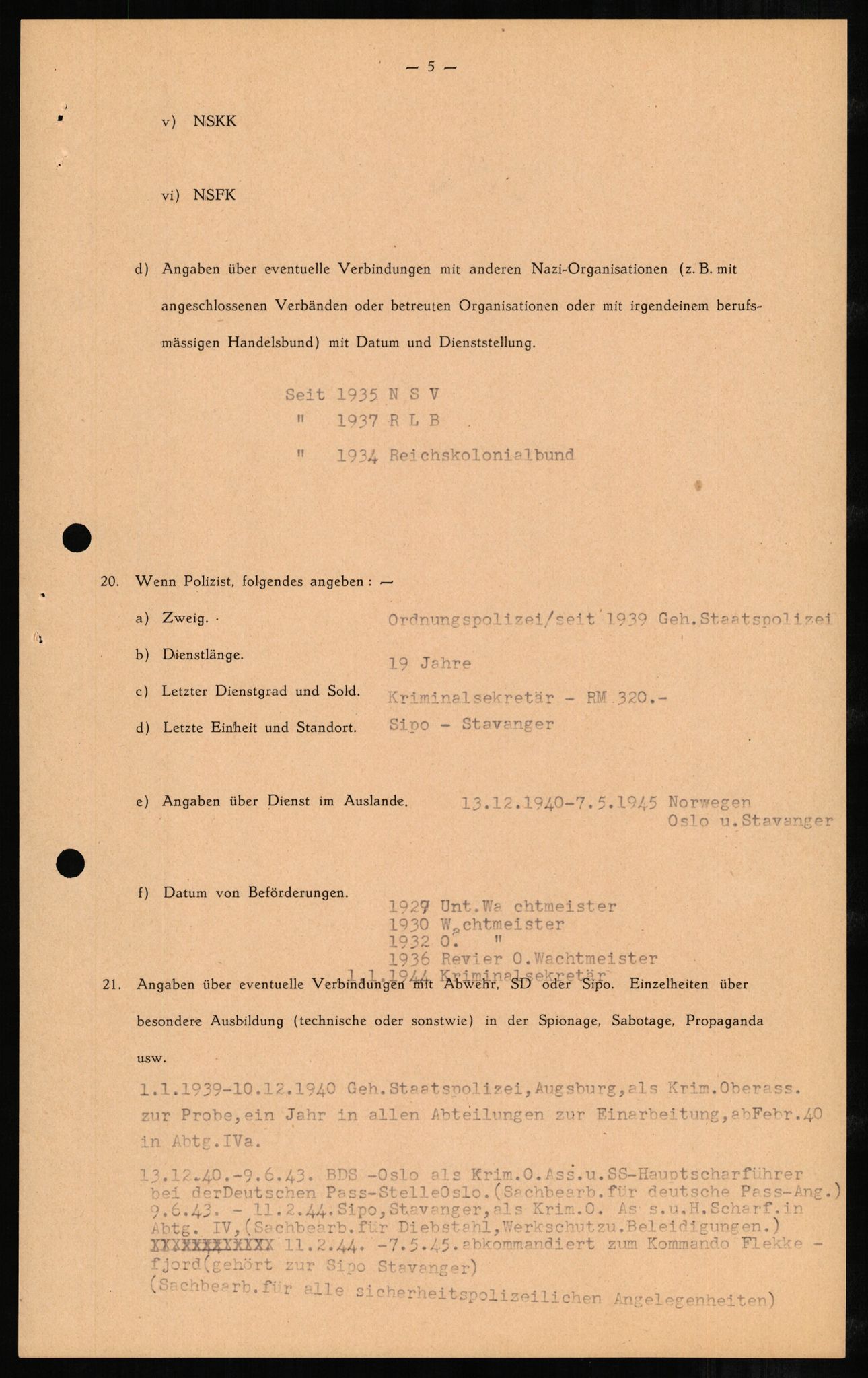 Forsvaret, Forsvarets overkommando II, AV/RA-RAFA-3915/D/Db/L0001: CI Questionaires. Tyske okkupasjonsstyrker i Norge. Tyskere., 1945-1946, p. 35