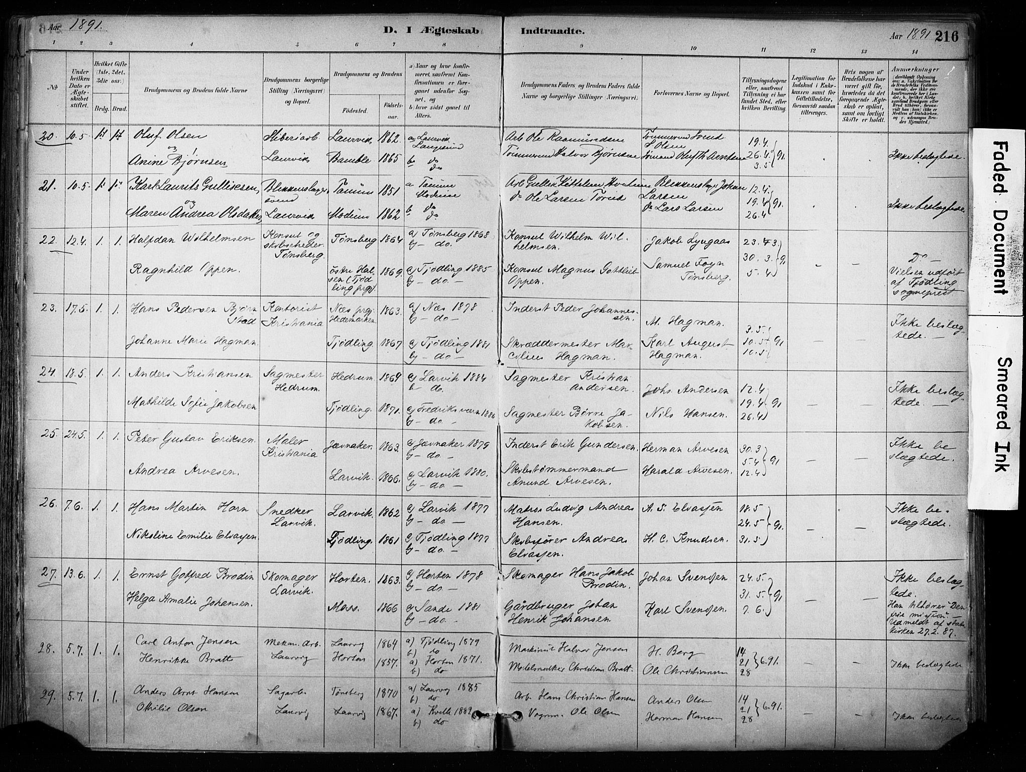 Larvik kirkebøker, AV/SAKO-A-352/F/Fa/L0008: Parish register (official) no. I 8, 1884-1902, p. 216