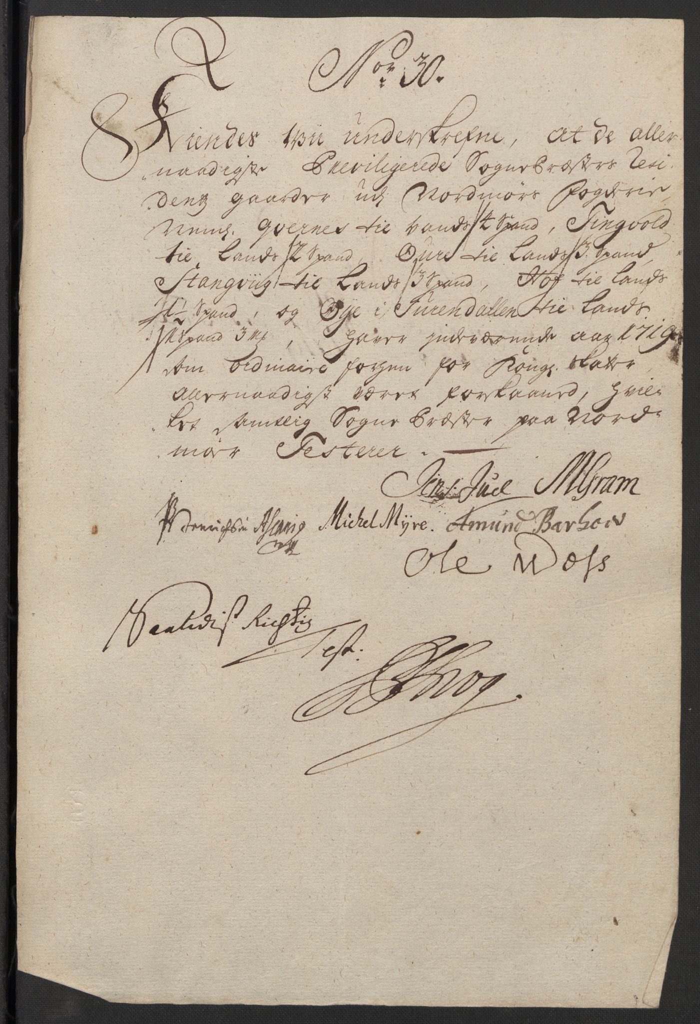 Rentekammeret inntil 1814, Reviderte regnskaper, Fogderegnskap, AV/RA-EA-4092/R56/L3752: Fogderegnskap Nordmøre, 1719, p. 204