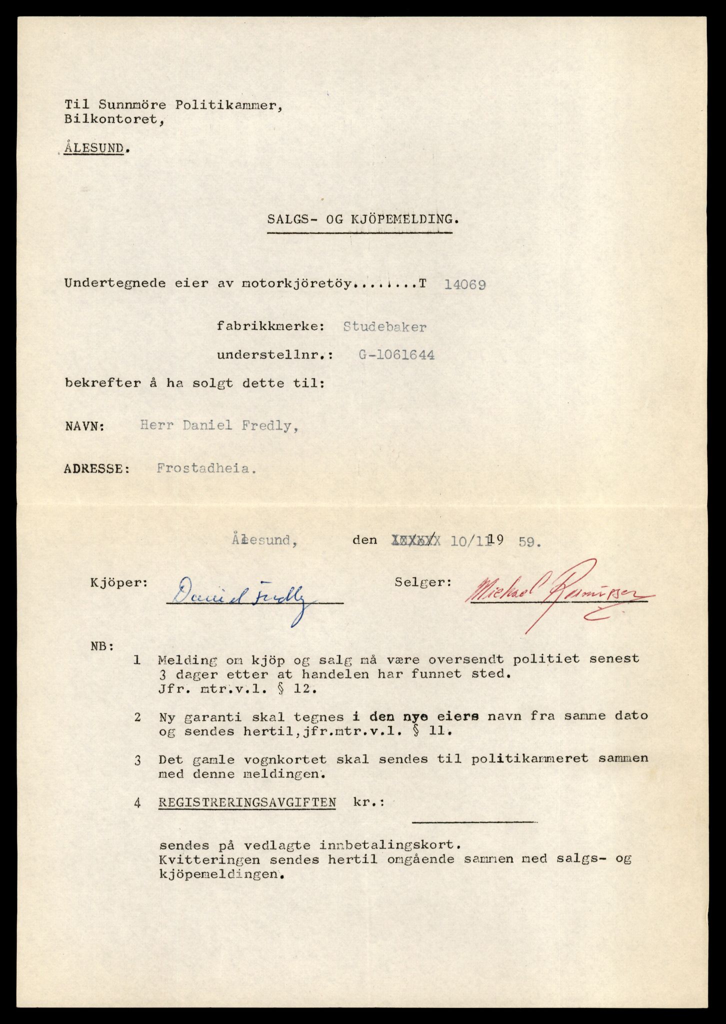 Møre og Romsdal vegkontor - Ålesund trafikkstasjon, AV/SAT-A-4099/F/Fe/L0042: Registreringskort for kjøretøy T 13906 - T 14079, 1927-1998, p. 2975