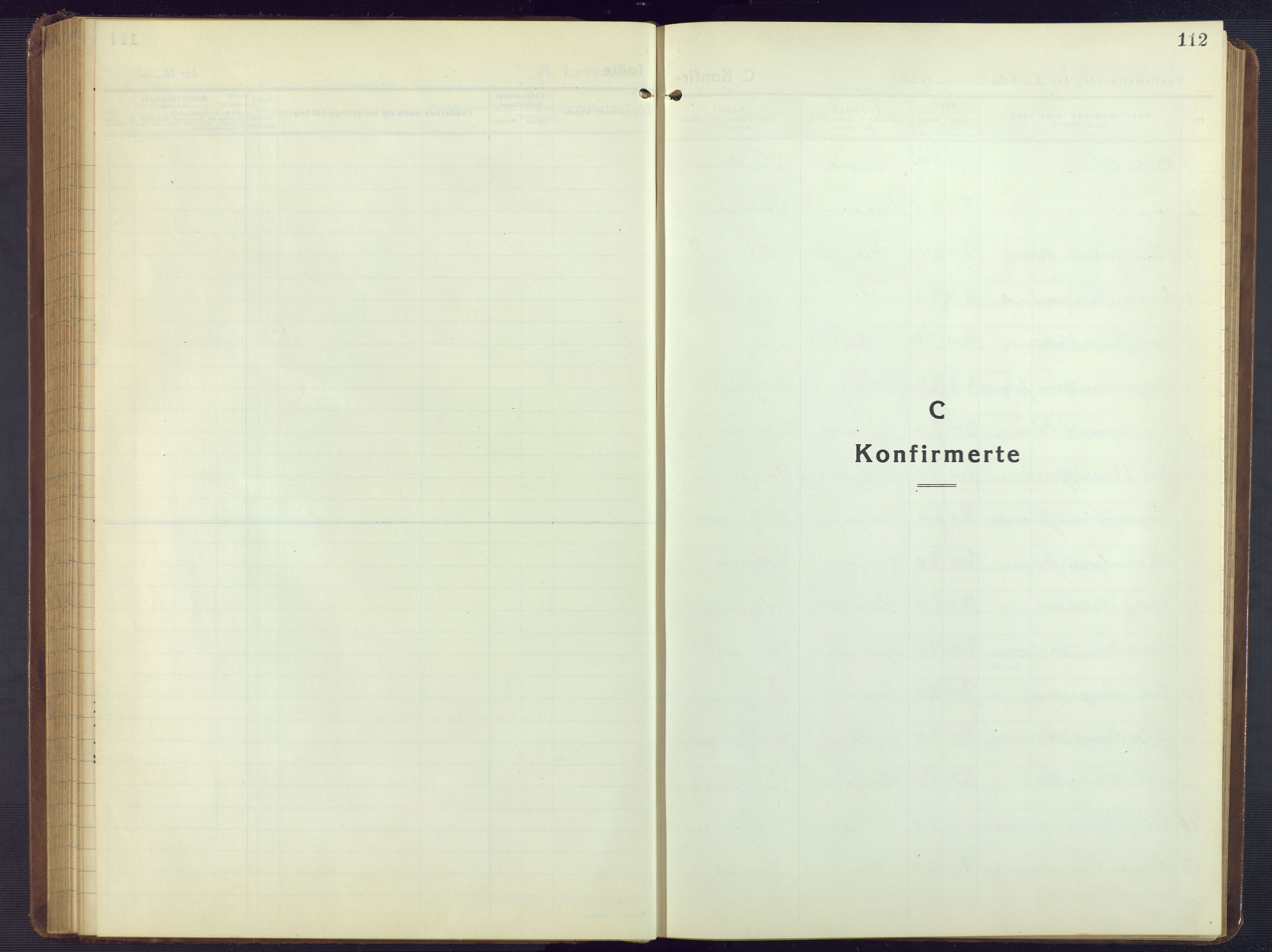 Hisøy sokneprestkontor, AV/SAK-1111-0020/F/Fb/L0005: Parish register (copy) no. B 5, 1924-1946, p. 112