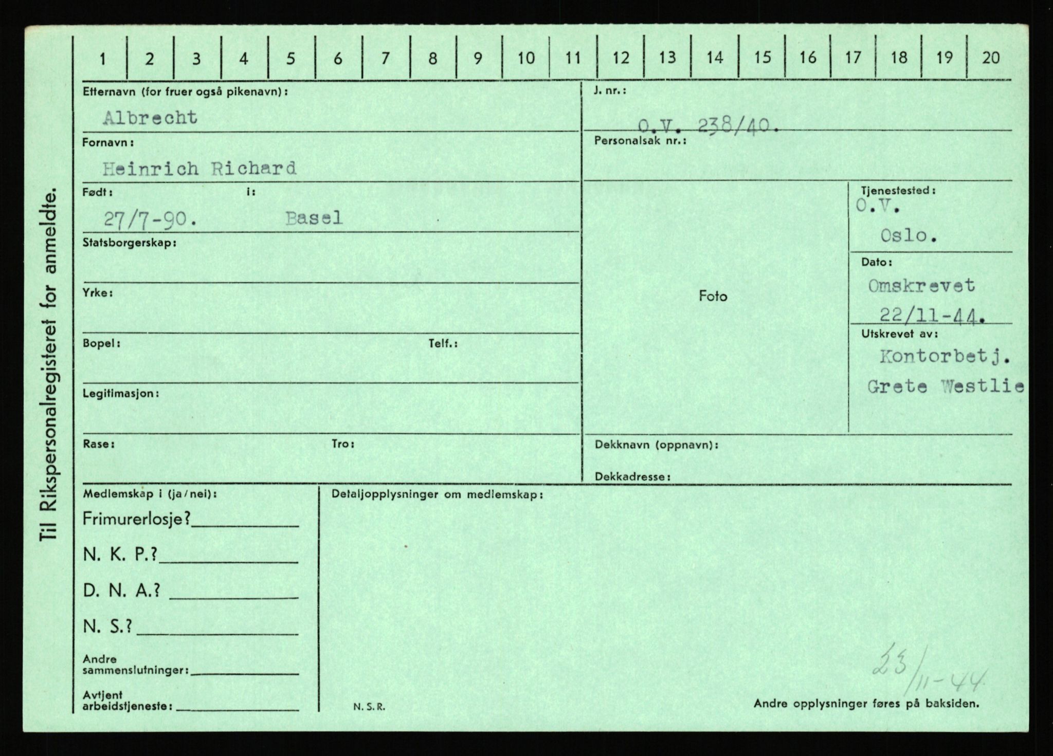 Statspolitiet - Hovedkontoret / Osloavdelingen, AV/RA-S-1329/C/Ca/L0001: Aabakken - Armann, 1943-1945, p. 1339