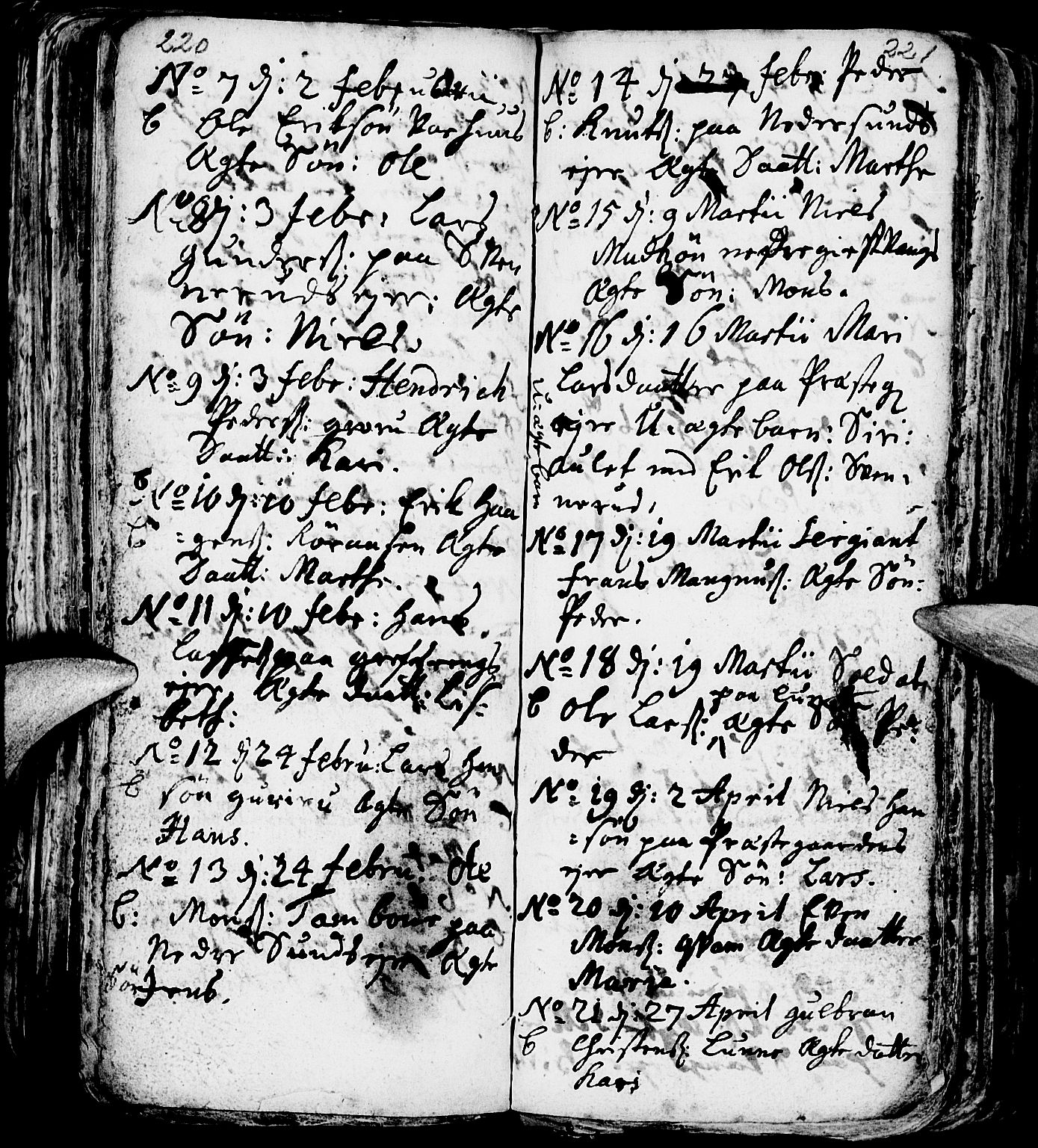 Nes prestekontor, Hedmark, AV/SAH-PREST-020/L/La/L0001: Parish register (copy) no. 1, 1663-1784, p. 220-221