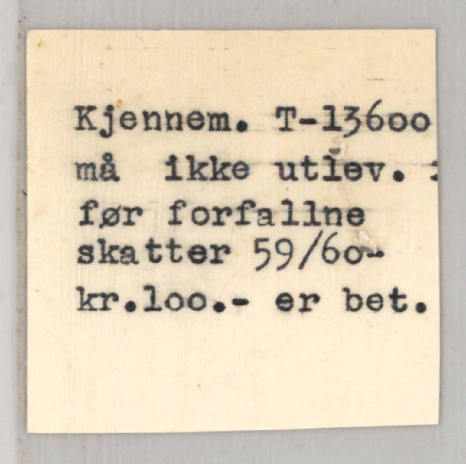 Møre og Romsdal vegkontor - Ålesund trafikkstasjon, AV/SAT-A-4099/F/Fe/L0040: Registreringskort for kjøretøy T 13531 - T 13709, 1927-1998, p. 1224