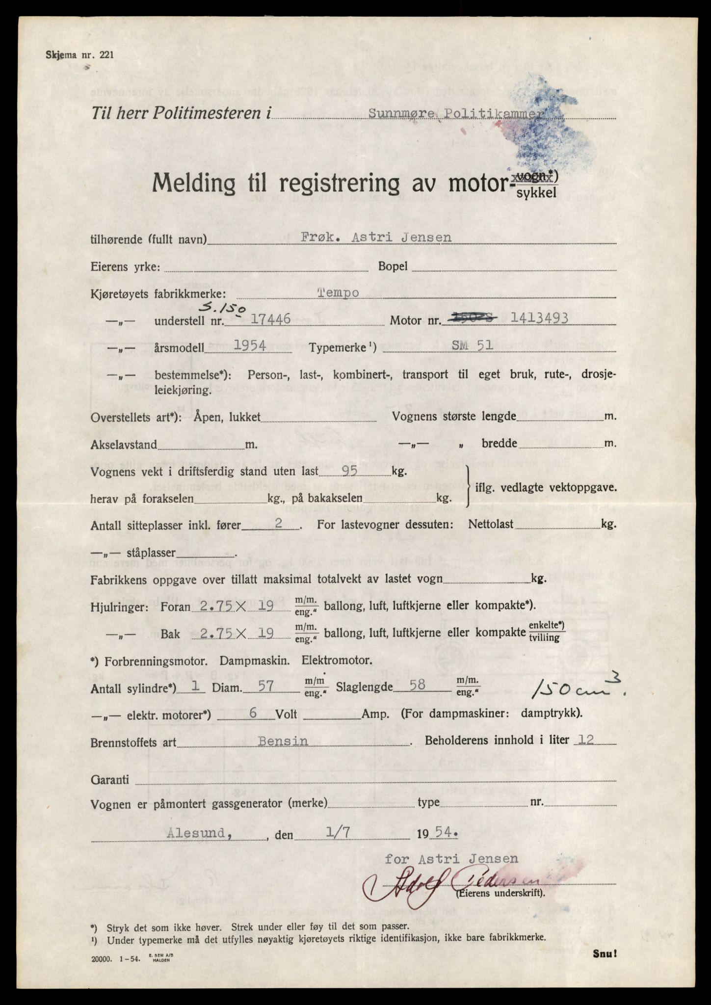 Møre og Romsdal vegkontor - Ålesund trafikkstasjon, AV/SAT-A-4099/F/Fe/L0037: Registreringskort for kjøretøy T 13031 - T 13179, 1927-1998, p. 2782