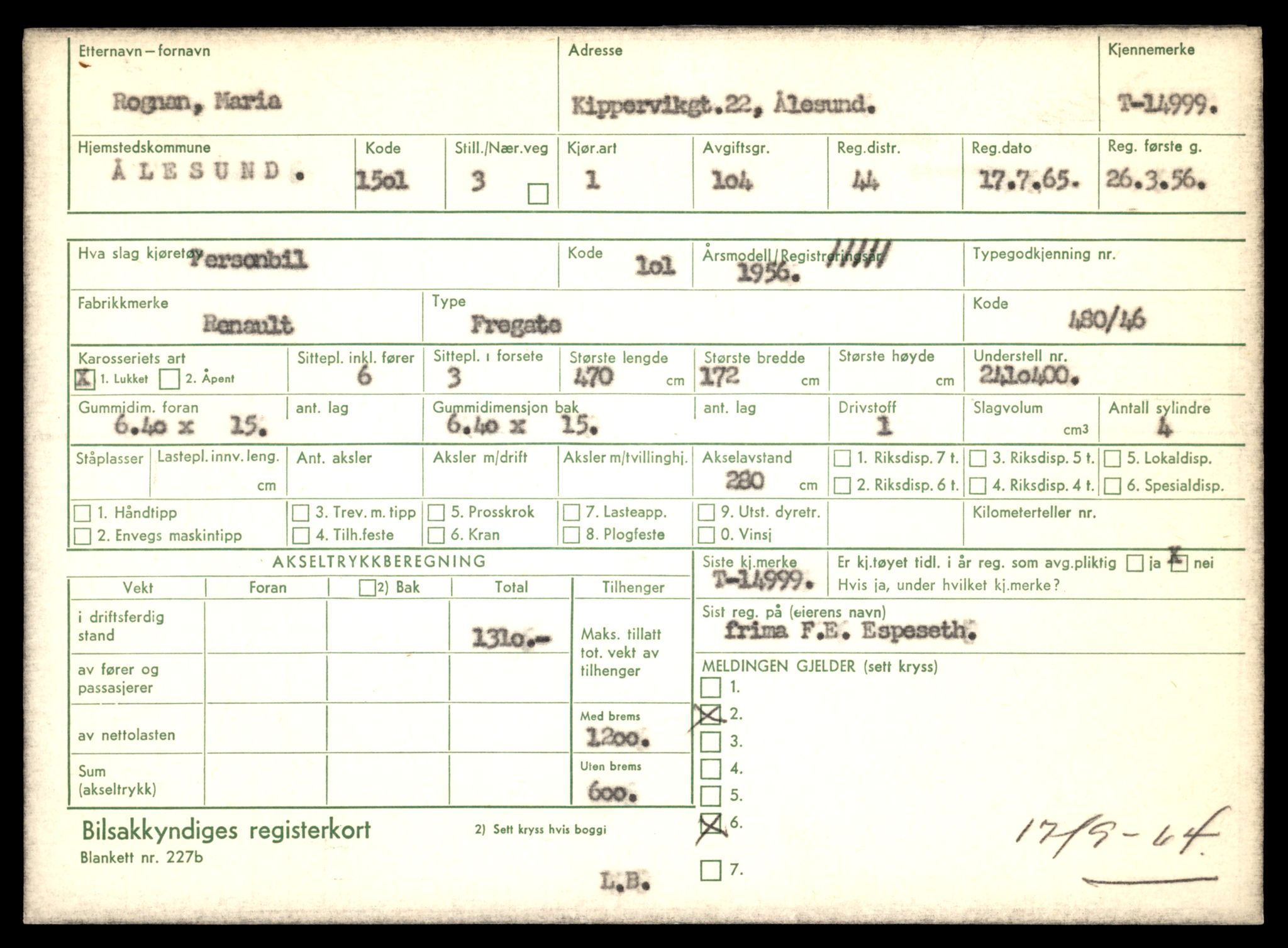 Møre og Romsdal vegkontor - Ålesund trafikkstasjon, SAT/A-4099/F/Fe/L0049: Registreringskort for kjøretøy T 14864 - T 18613, 1927-1998, p. 3247