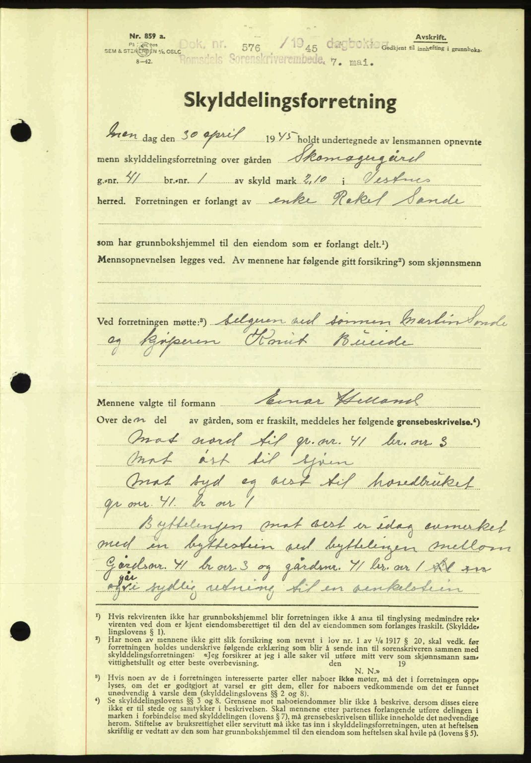 Romsdal sorenskriveri, AV/SAT-A-4149/1/2/2C: Mortgage book no. A17, 1944-1945, Diary no: : 576/1945