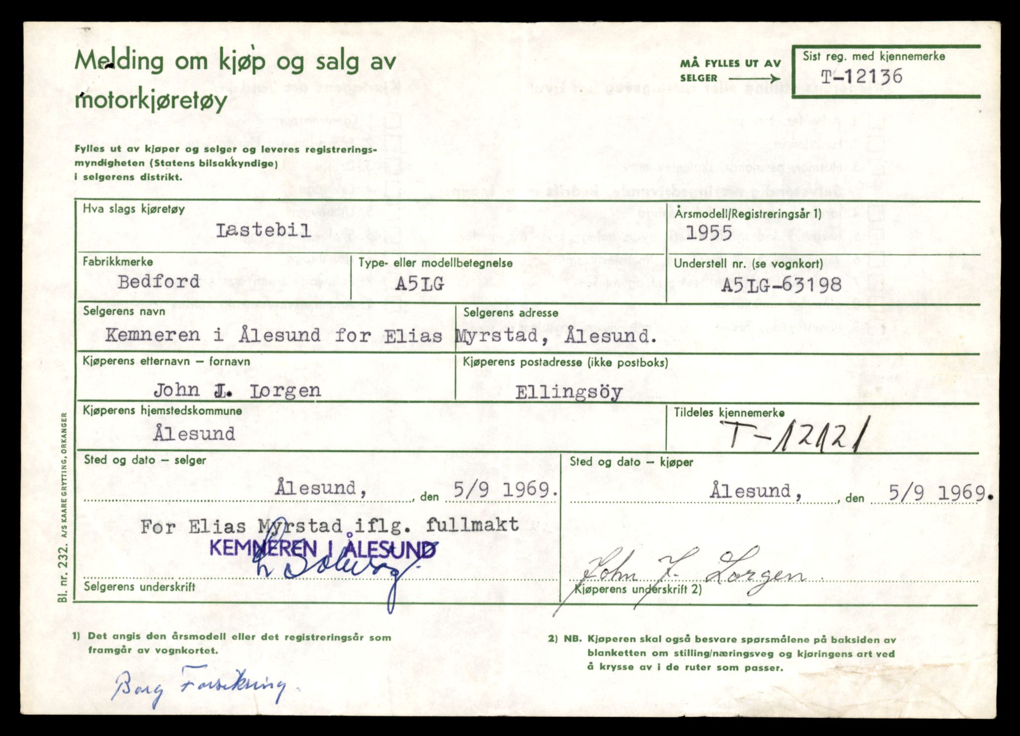 Møre og Romsdal vegkontor - Ålesund trafikkstasjon, AV/SAT-A-4099/F/Fe/L0032: Registreringskort for kjøretøy T 11997 - T 12149, 1927-1998, p. 2977