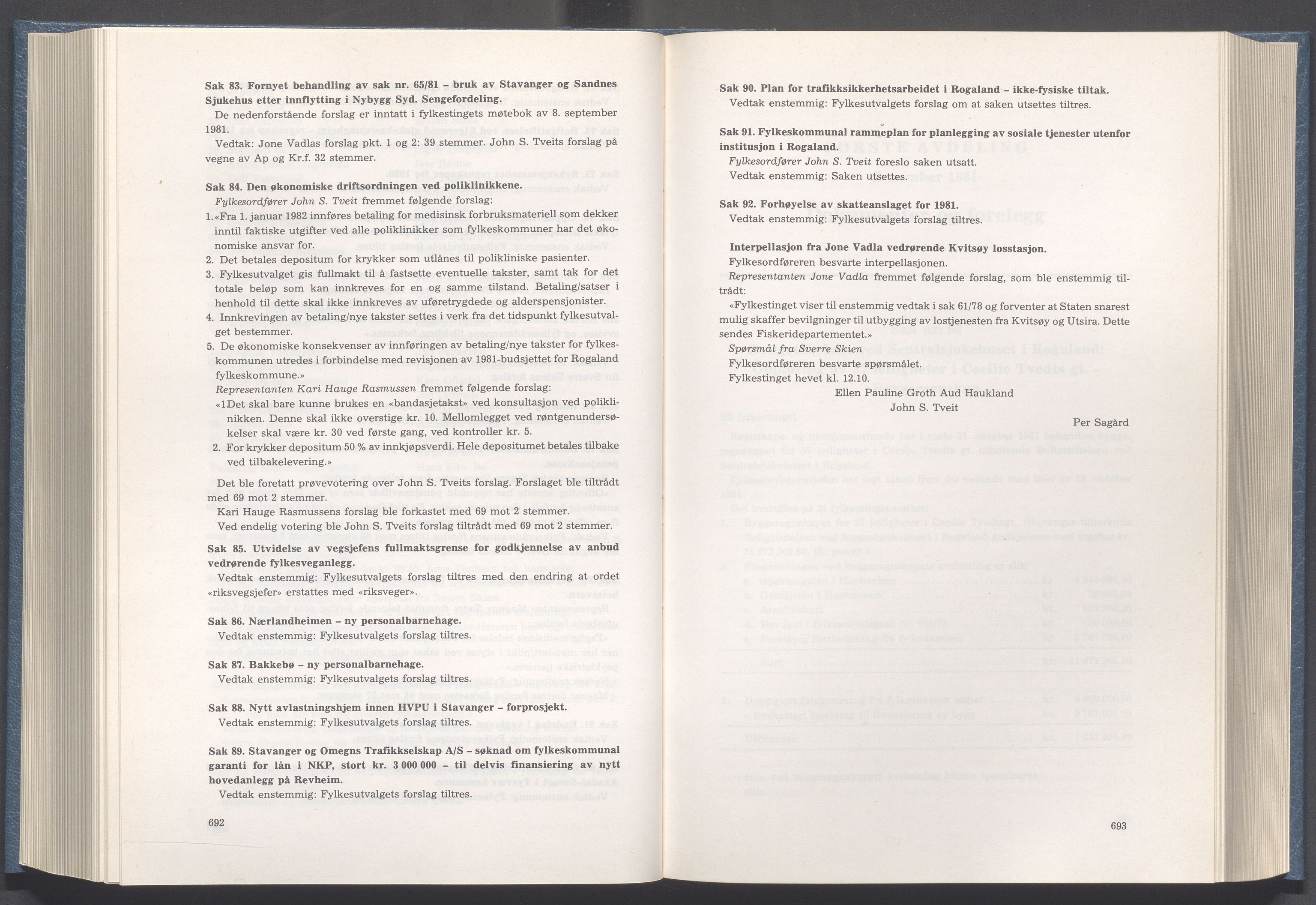 Rogaland fylkeskommune - Fylkesrådmannen , IKAR/A-900/A/Aa/Aaa/L0101: Møtebok , 1981, p. 692-693