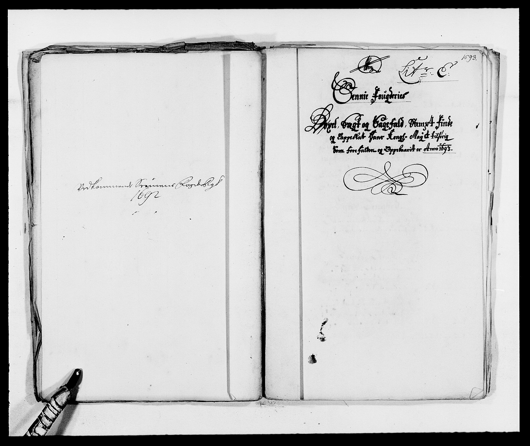 Rentekammeret inntil 1814, Reviderte regnskaper, Fogderegnskap, RA/EA-4092/R68/L4752: Fogderegnskap Senja og Troms, 1691-1693, p. 373