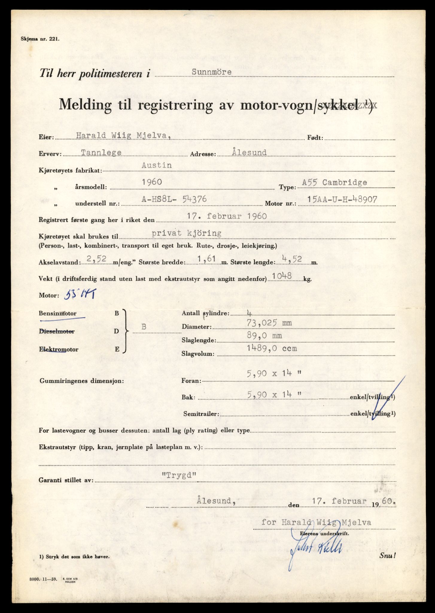 Møre og Romsdal vegkontor - Ålesund trafikkstasjon, AV/SAT-A-4099/F/Fe/L0042: Registreringskort for kjøretøy T 13906 - T 14079, 1927-1998, p. 1915