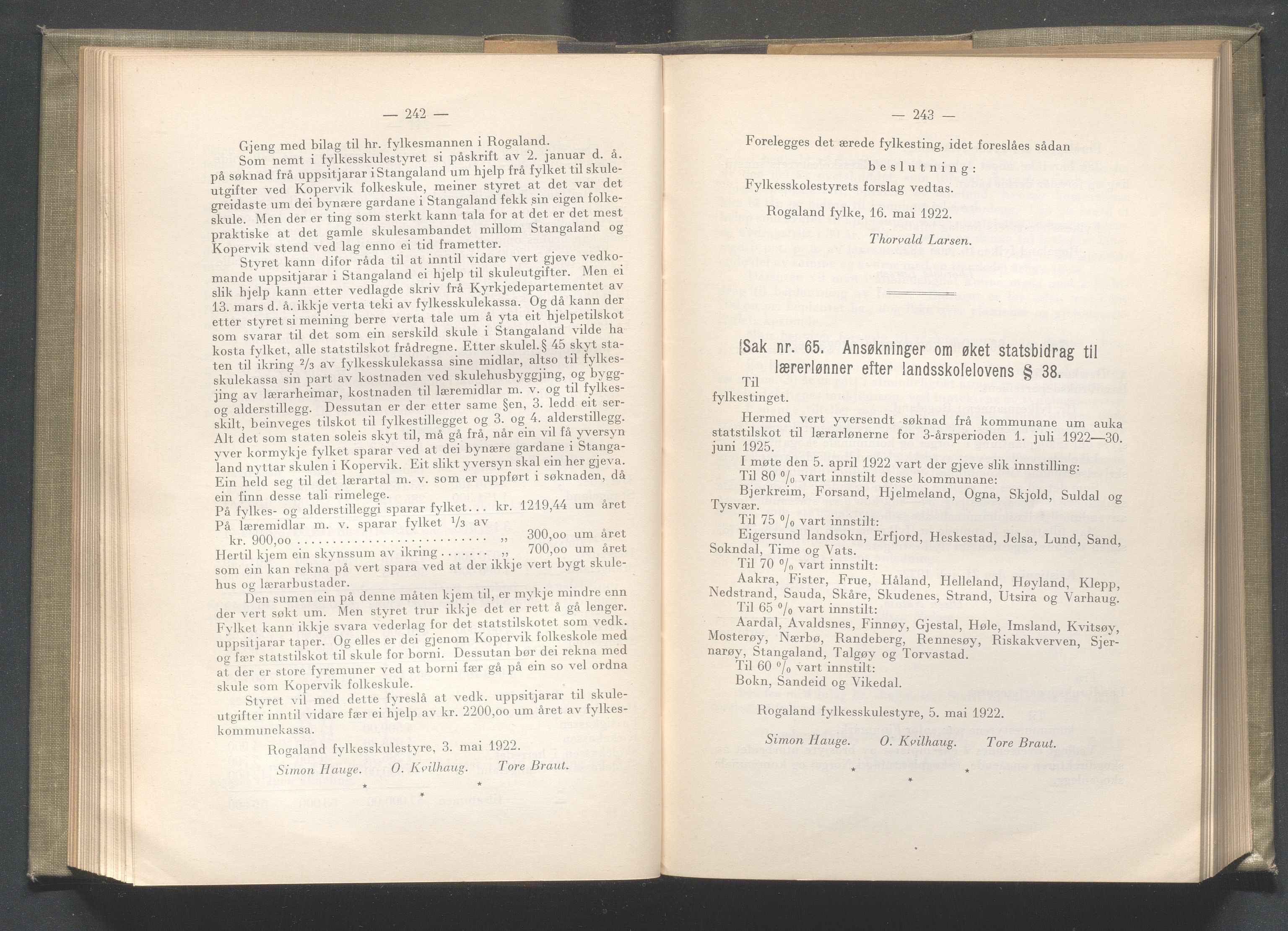 Rogaland fylkeskommune - Fylkesrådmannen , IKAR/A-900/A/Aa/Aaa/L0041: Møtebok , 1922, p. 242-243