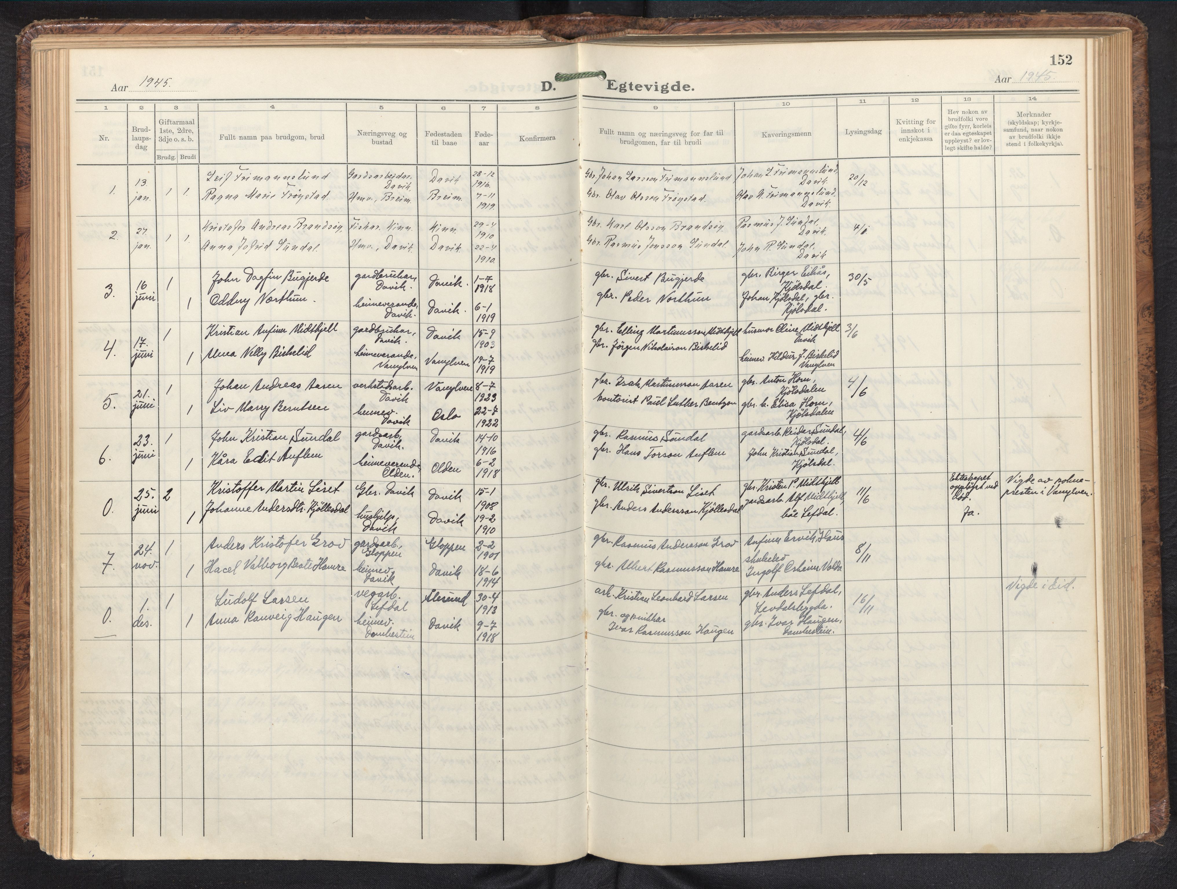 Davik sokneprestembete, AV/SAB-A-79701/H/Haa/Haab/L0003: Parish register (official) no. B 3, 1935-1965, p. 151b-152a