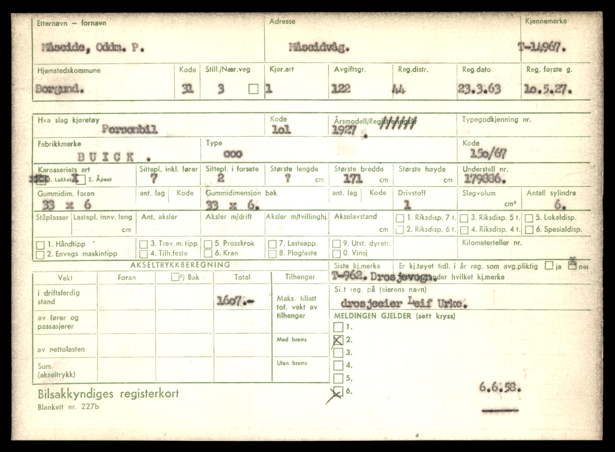 Møre og Romsdal vegkontor - Ålesund trafikkstasjon, AV/SAT-A-4099/F/Fe/L0049: Registreringskort for kjøretøy T 14864 - T 18613, 1927-1998, p. 2463