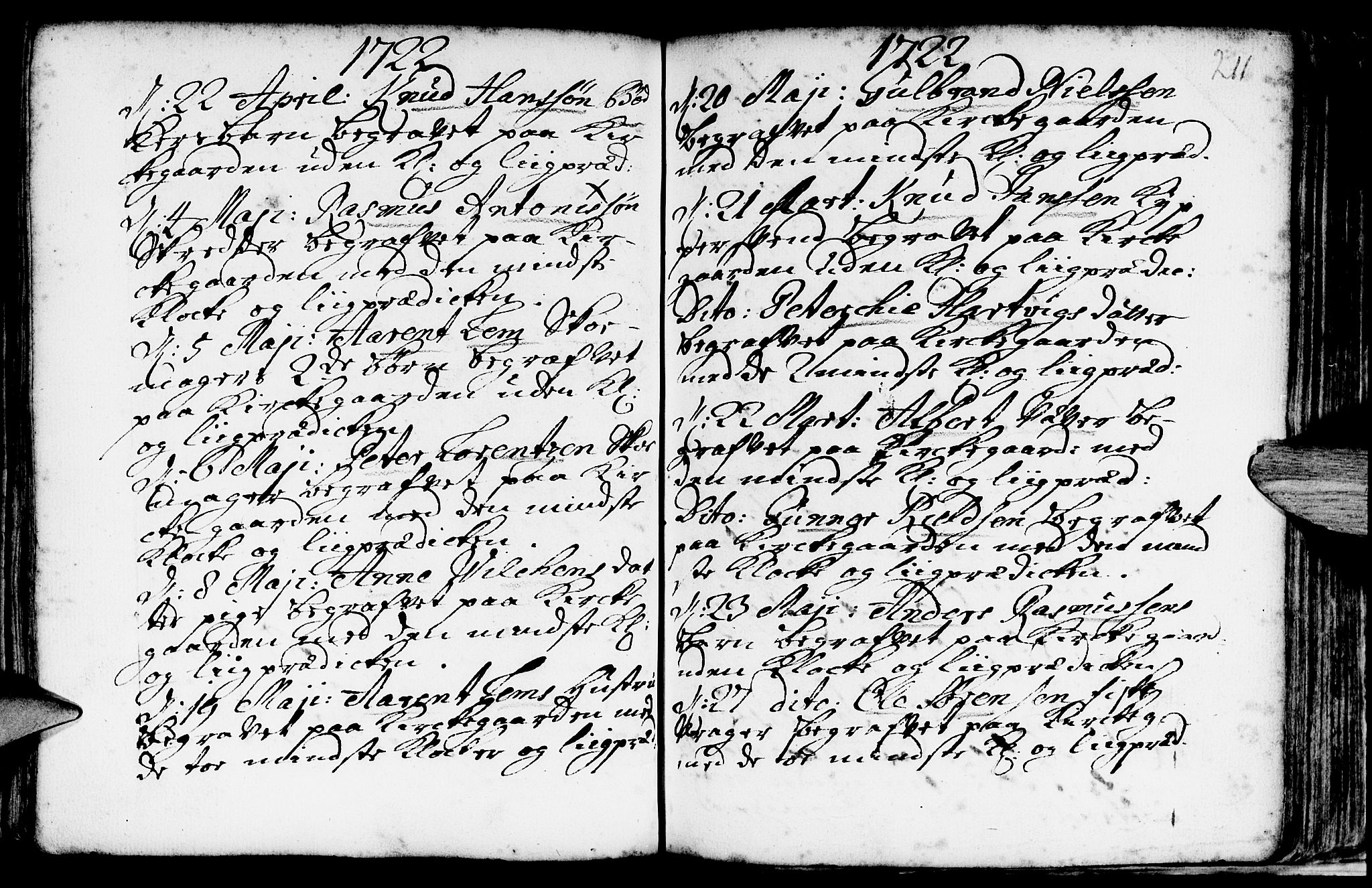 Nykirken Sokneprestembete, SAB/A-77101/H/Haa/L0009: Parish register (official) no. A 9, 1689-1759, p. 211