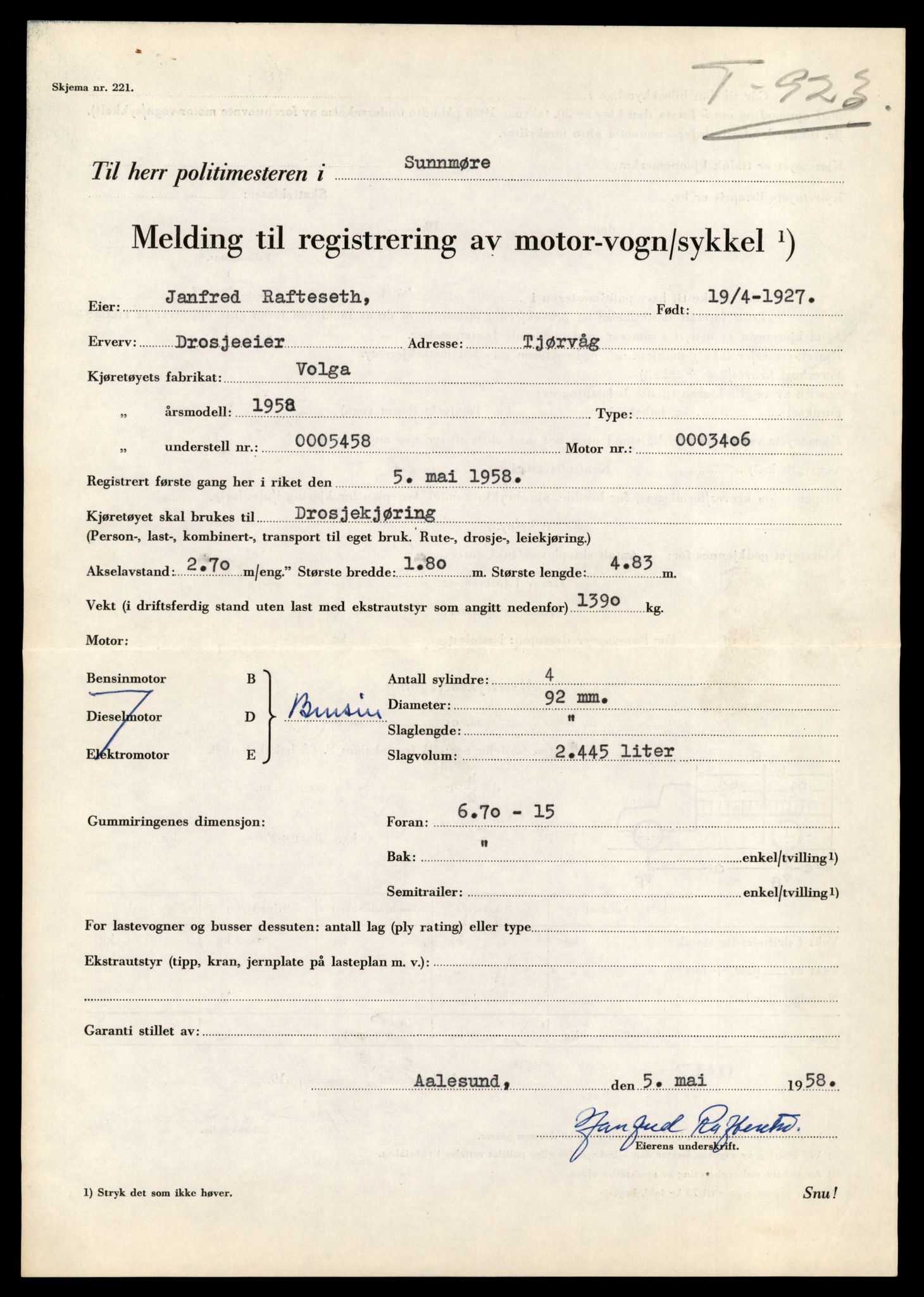 Møre og Romsdal vegkontor - Ålesund trafikkstasjon, AV/SAT-A-4099/F/Fe/L0046: Registreringskort for kjøretøy T 14445 - T 14579, 1927-1998