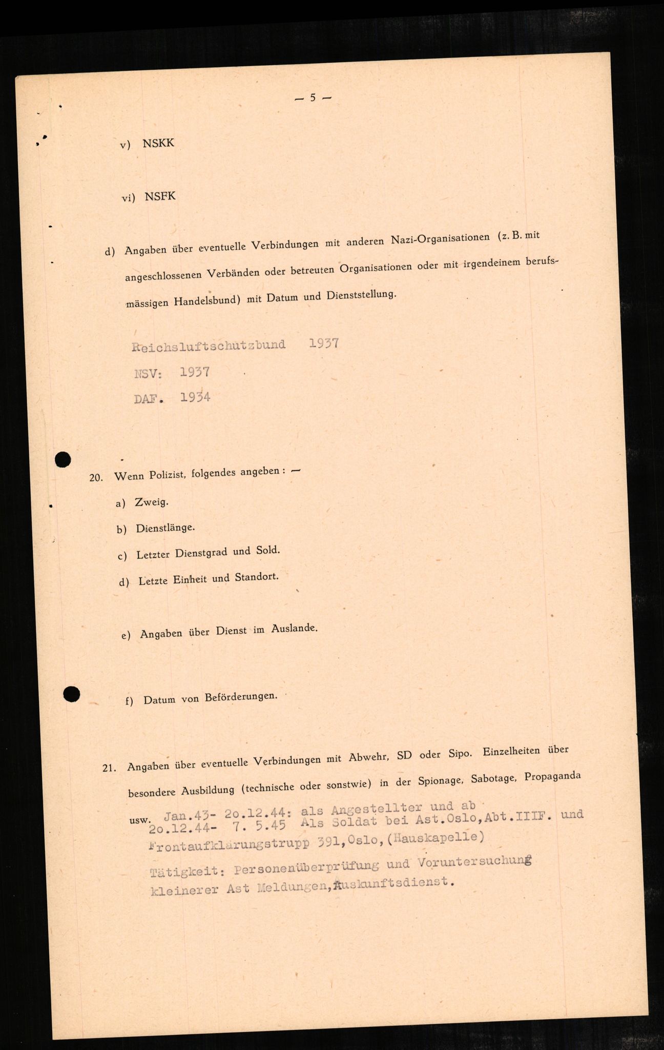 Forsvaret, Forsvarets overkommando II, AV/RA-RAFA-3915/D/Db/L0002: CI Questionaires. Tyske okkupasjonsstyrker i Norge. Tyskere., 1945-1946, p. 293