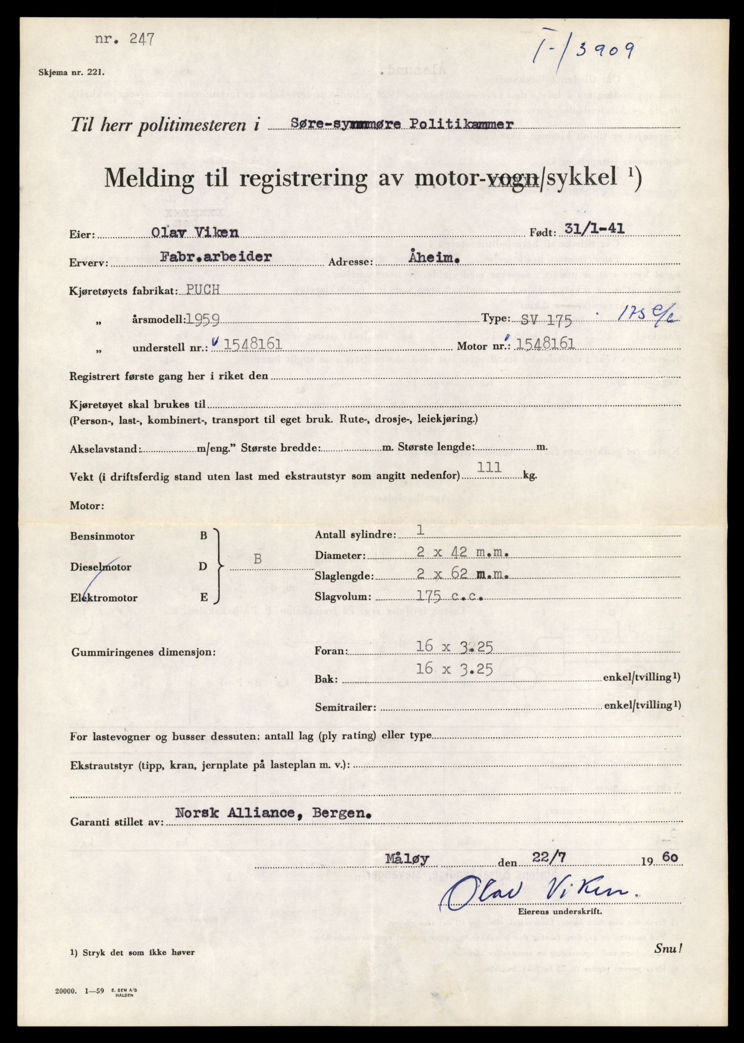 Møre og Romsdal vegkontor - Ålesund trafikkstasjon, SAT/A-4099/F/Fe/L0042: Registreringskort for kjøretøy T 13906 - T 14079, 1927-1998, p. 63